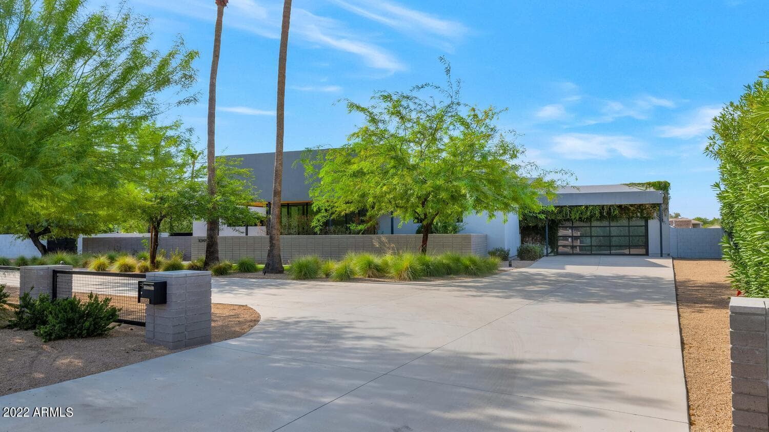 10195 E Cactus Road