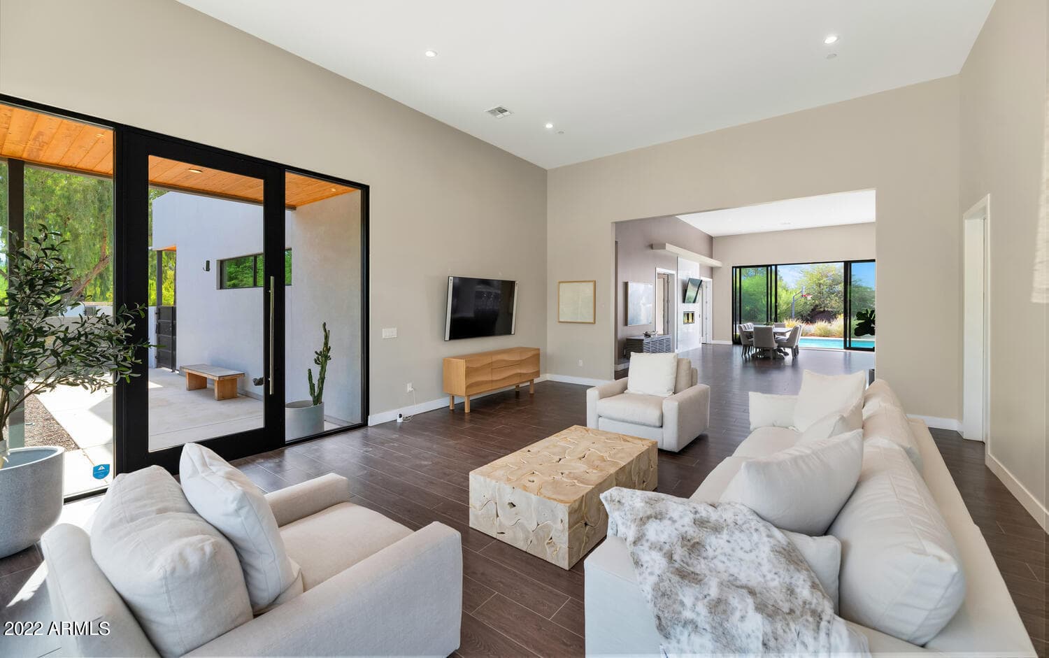 10195 E Cactus Road — photo 4