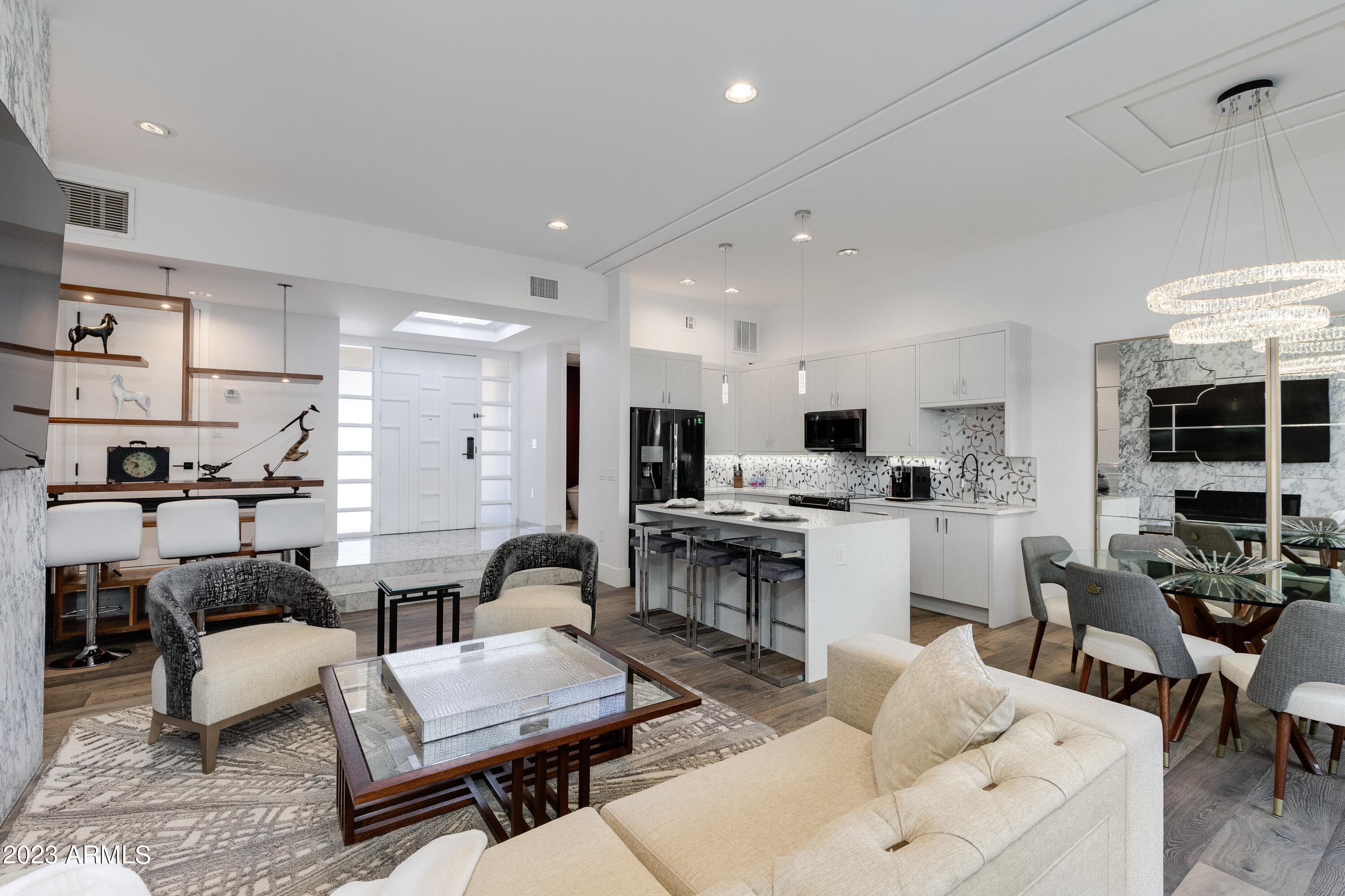 2802 E Camino Acequia Drive 7 — photo 4