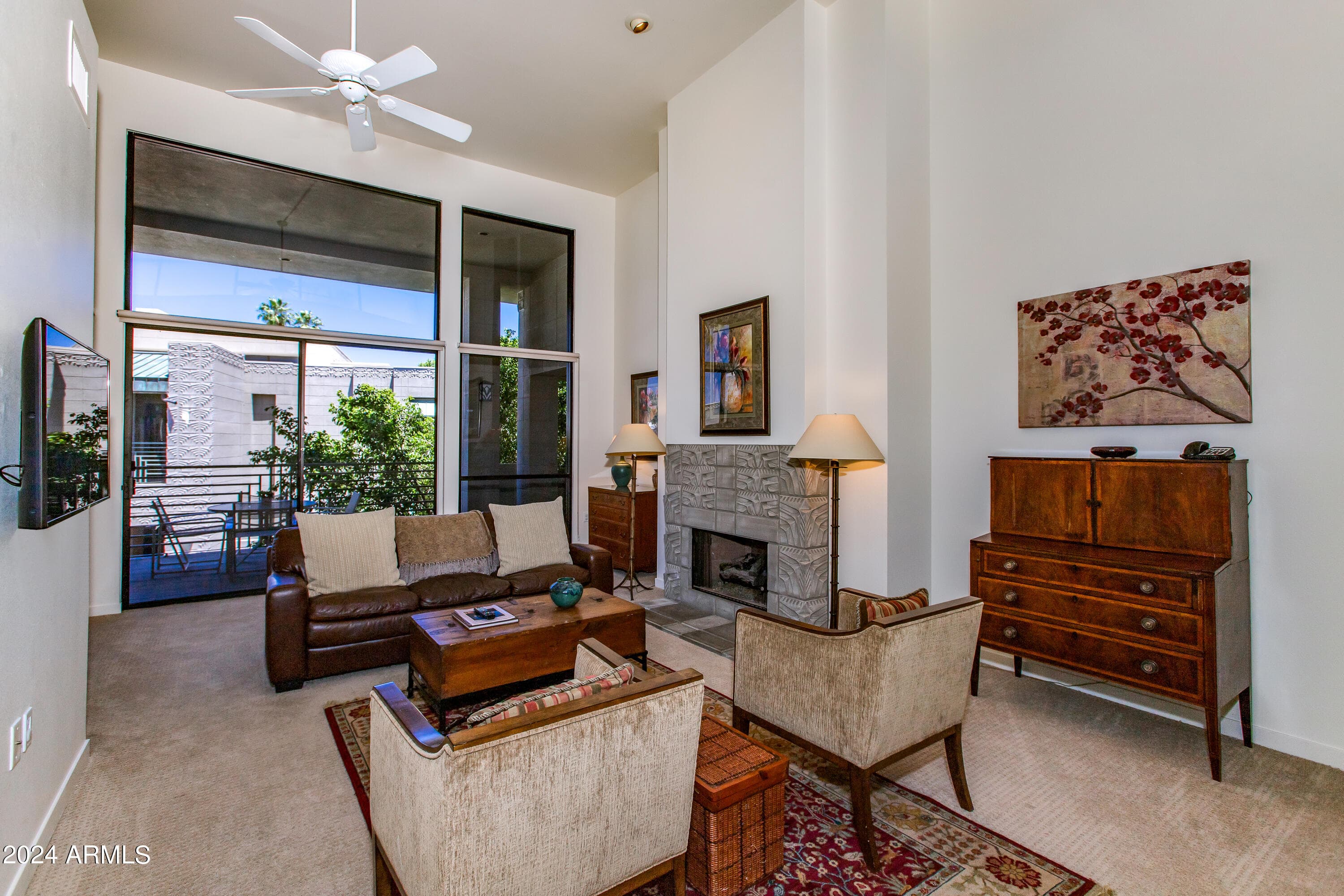 2802 E Camino Acequia Drive 58 — photo 2