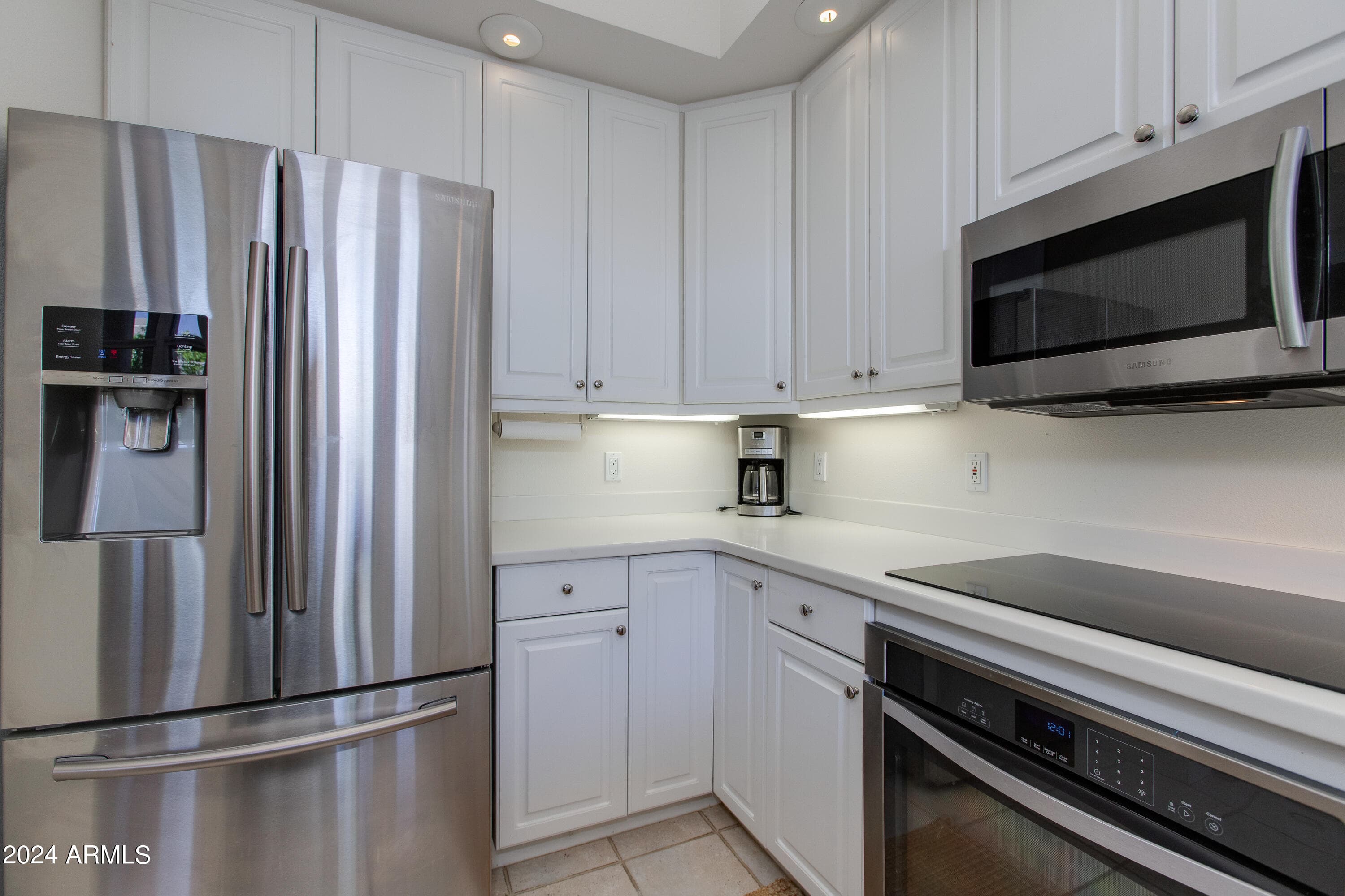 2802 E Camino Acequia Drive 58 — photo 7