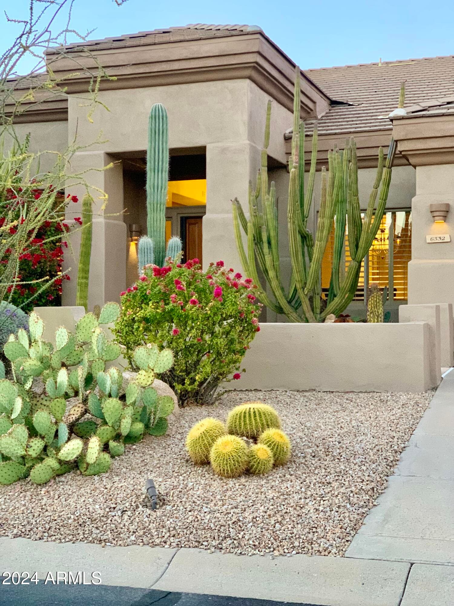 6332 E Dusty Coyote Circle — photo 2