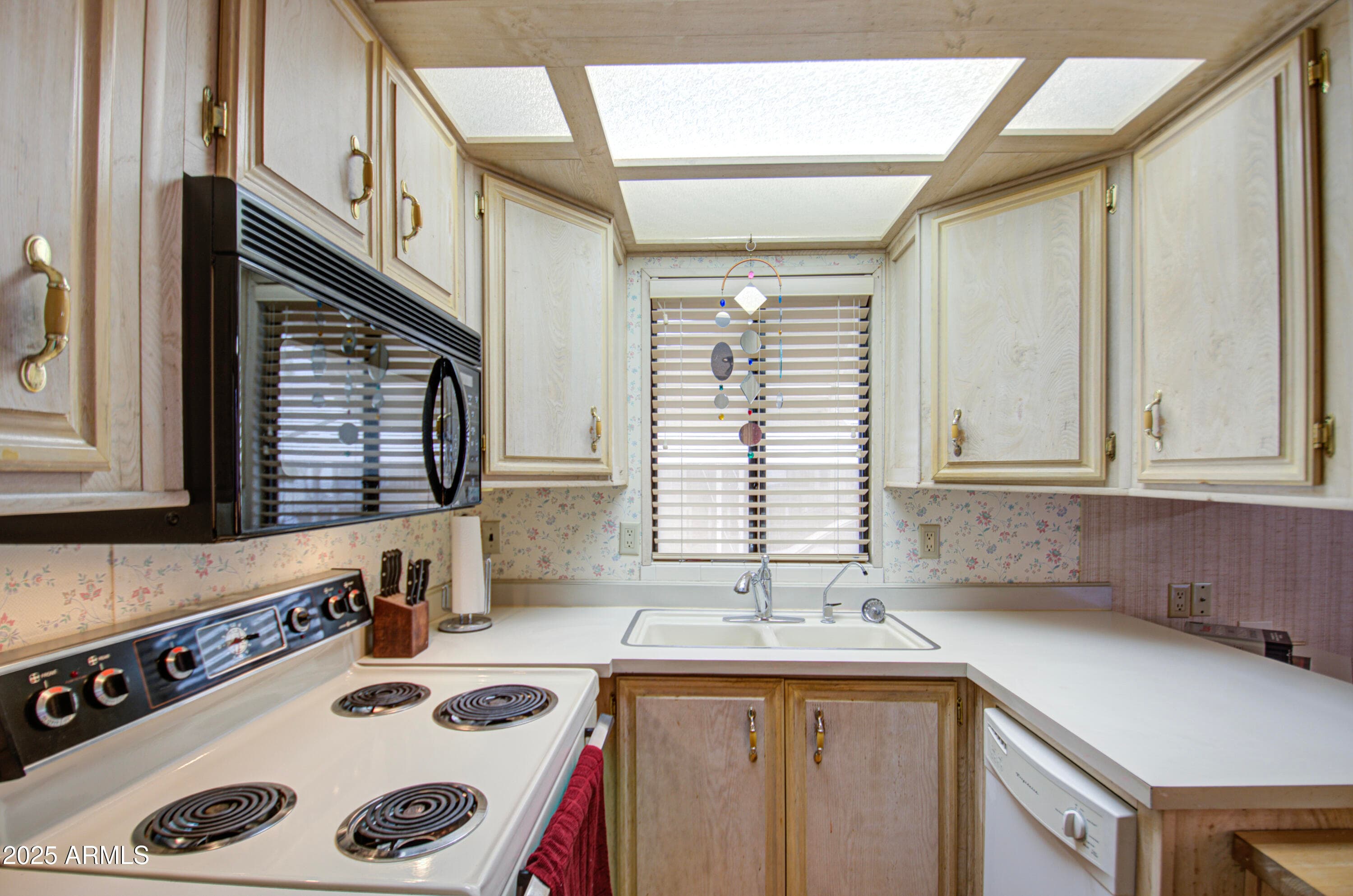 7750 E Broadway Road 225 — photo 8