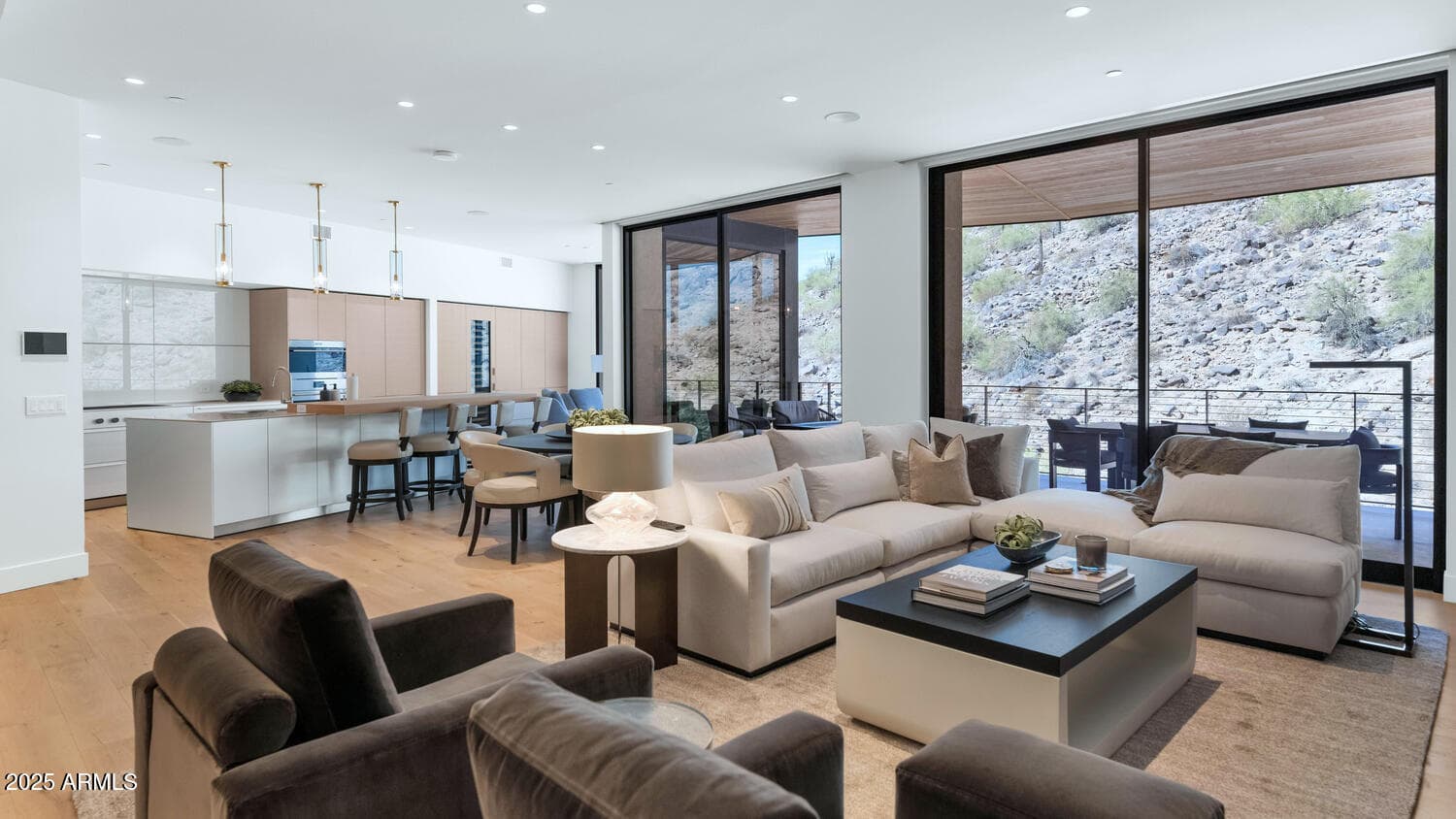 5000 N Camelback Ridge Road 407 — photo 4