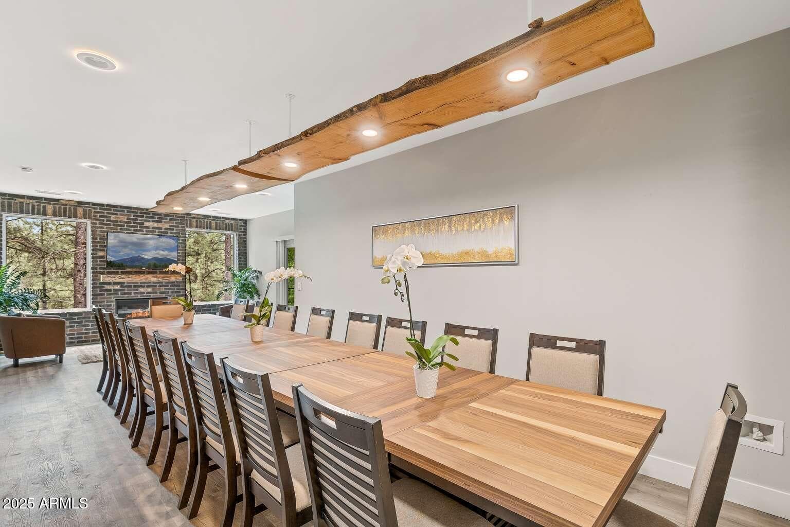 301 S O Leary Street — photo 3
