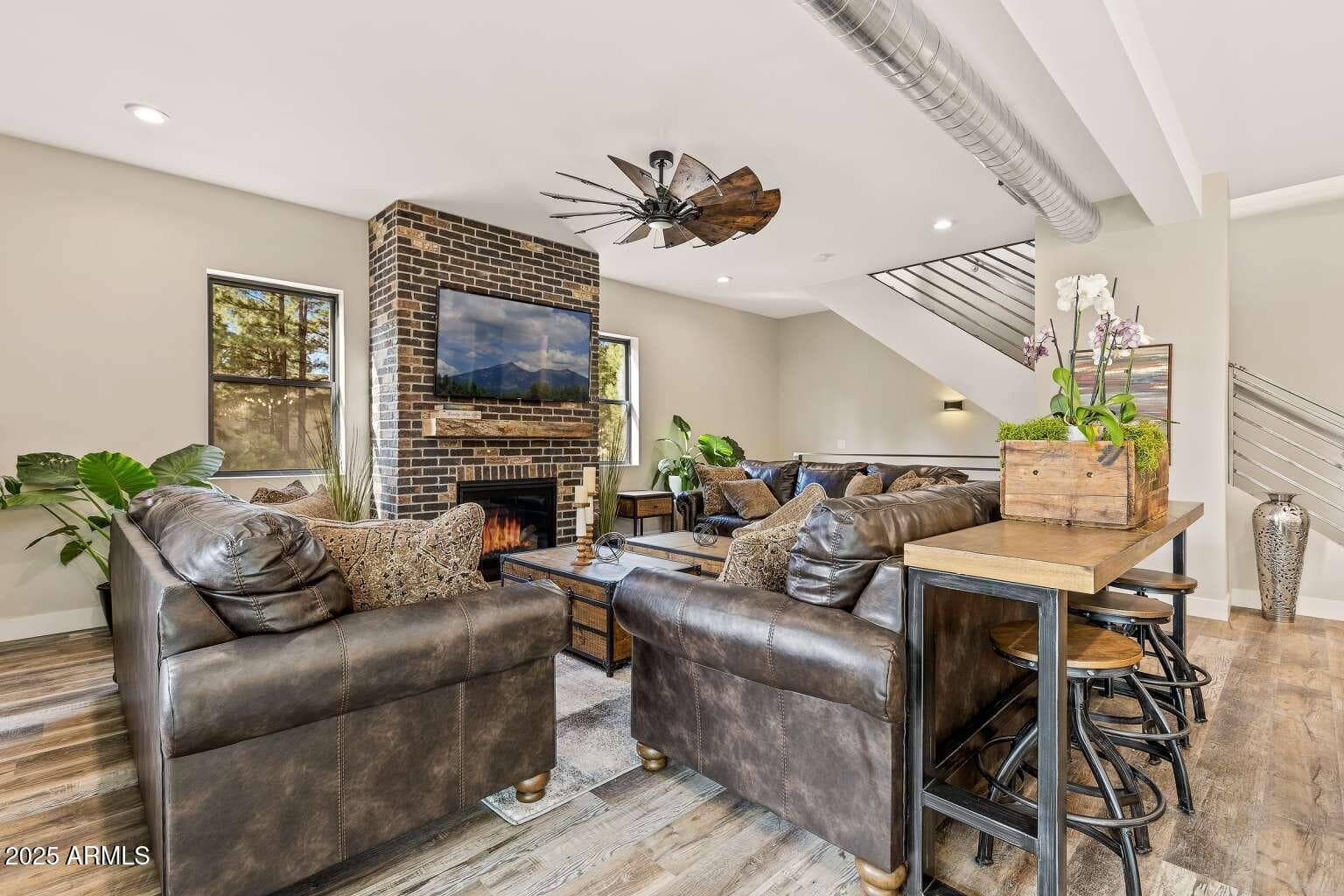 301 S O Leary Street — photo 8