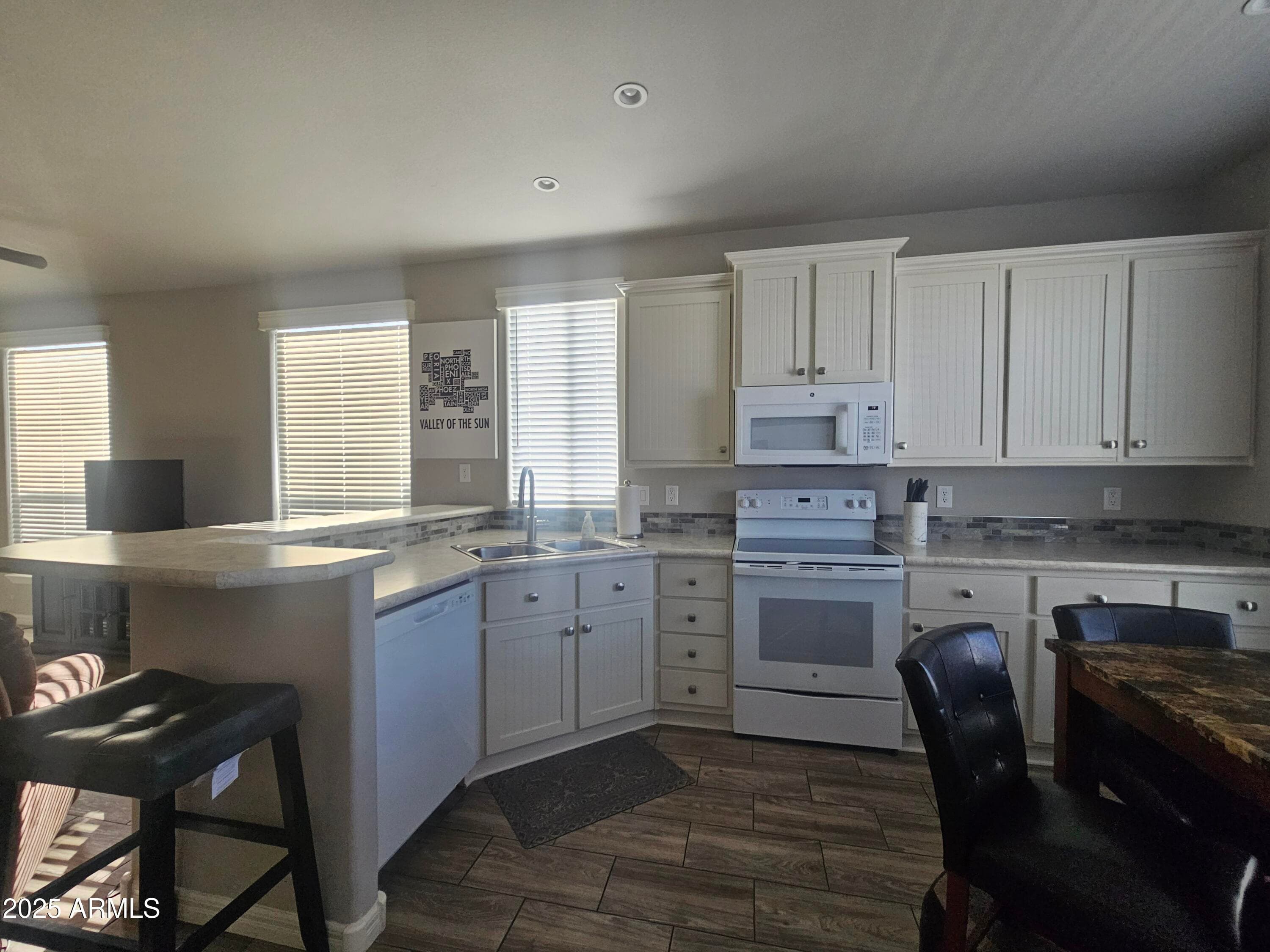 650 N Hawes Road 3312 — photo 2