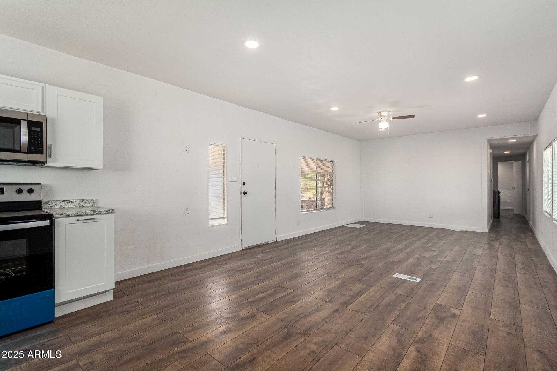 12814 N 19th Place 19 — photo 3