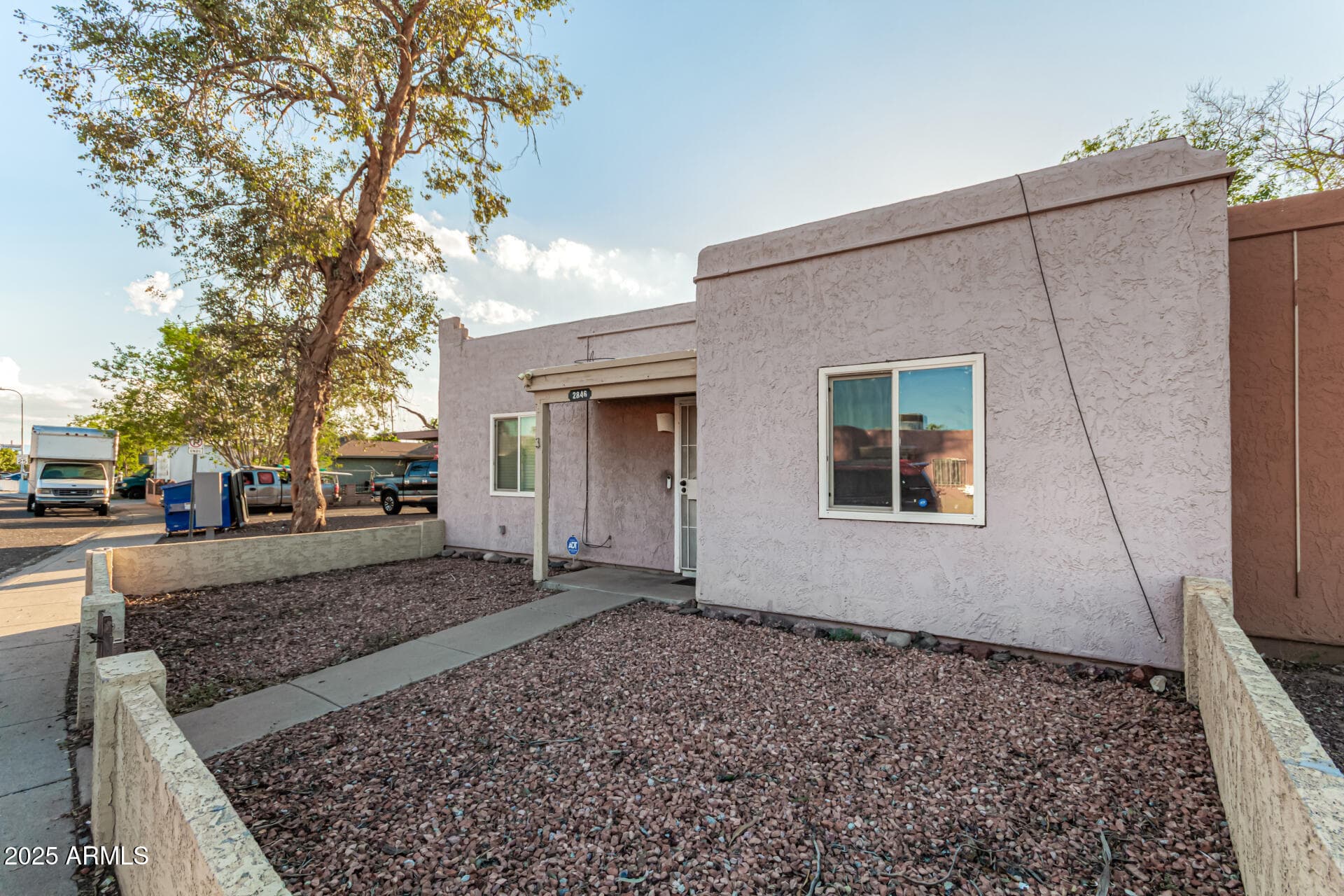 2846 N 46th Avenue 3 — photo 3