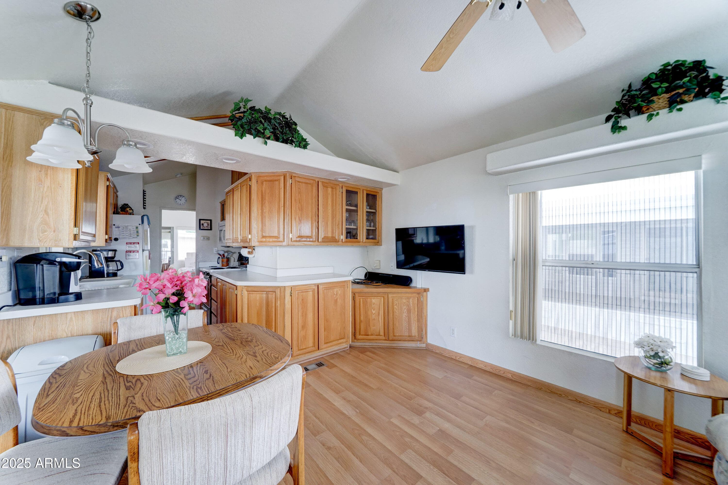 111 S Greenfield Road 552 — photo 3