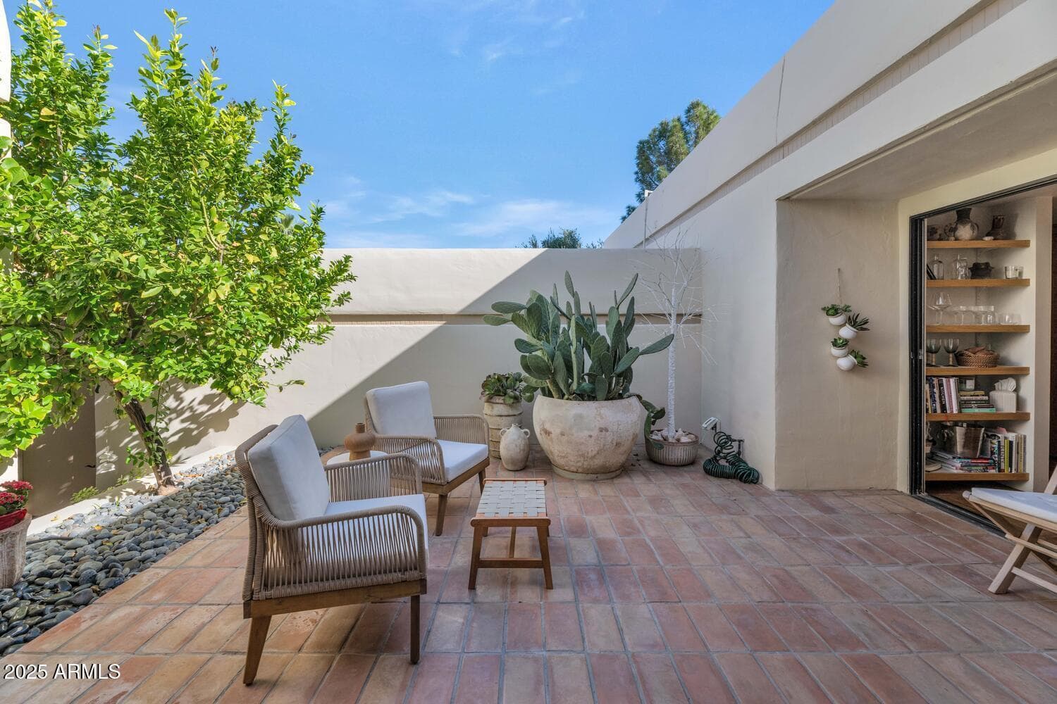 9447 E Calle De Valle Drive — photo 6