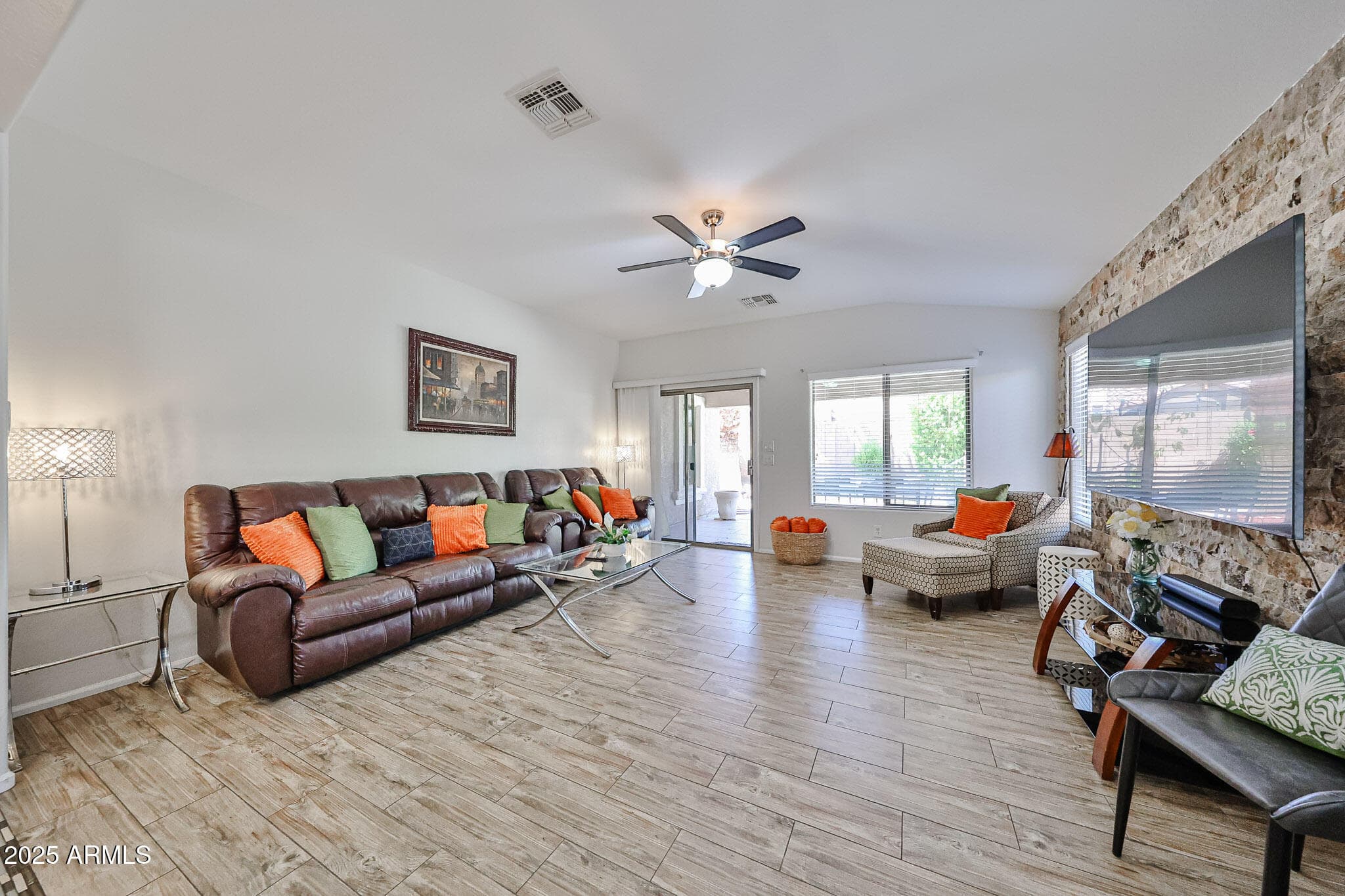 17648 W Voltaire Street — photo 6