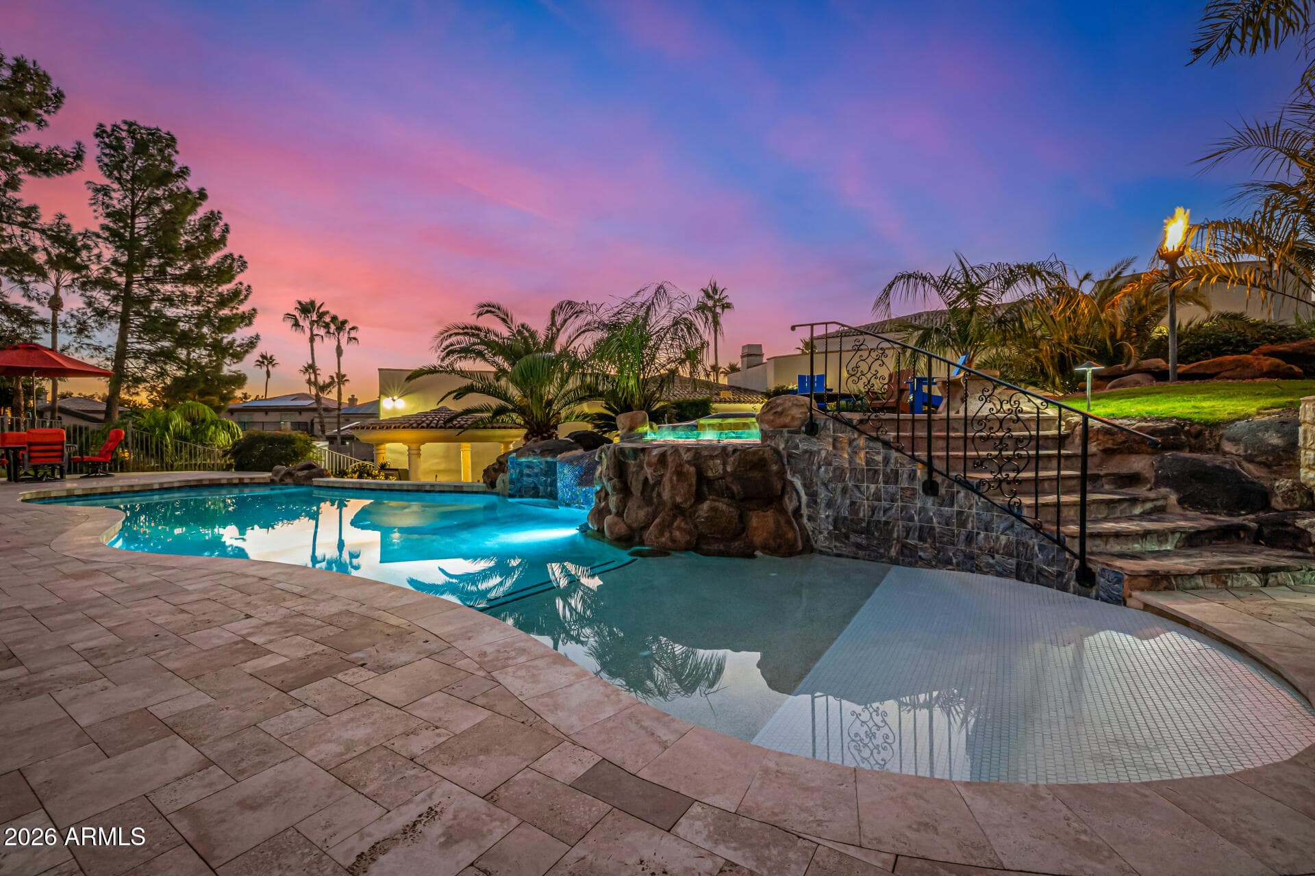 20 E Oakwood Hills Drive — photo 4