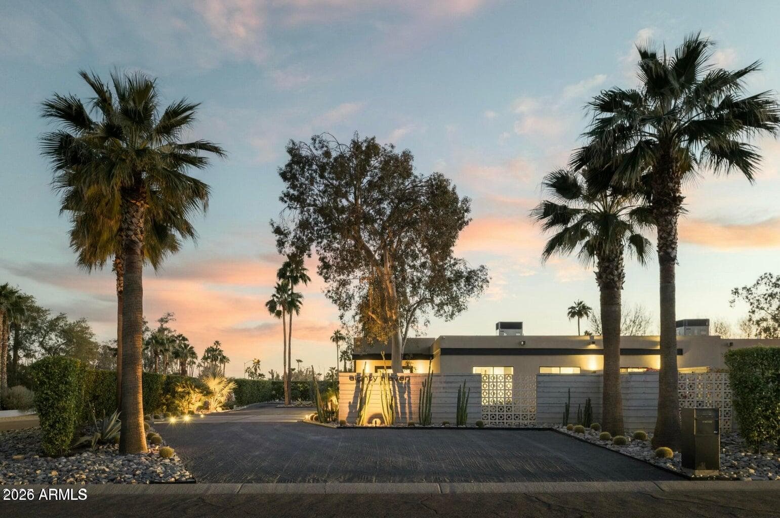 8011 E Larkspur Drive — photo 3