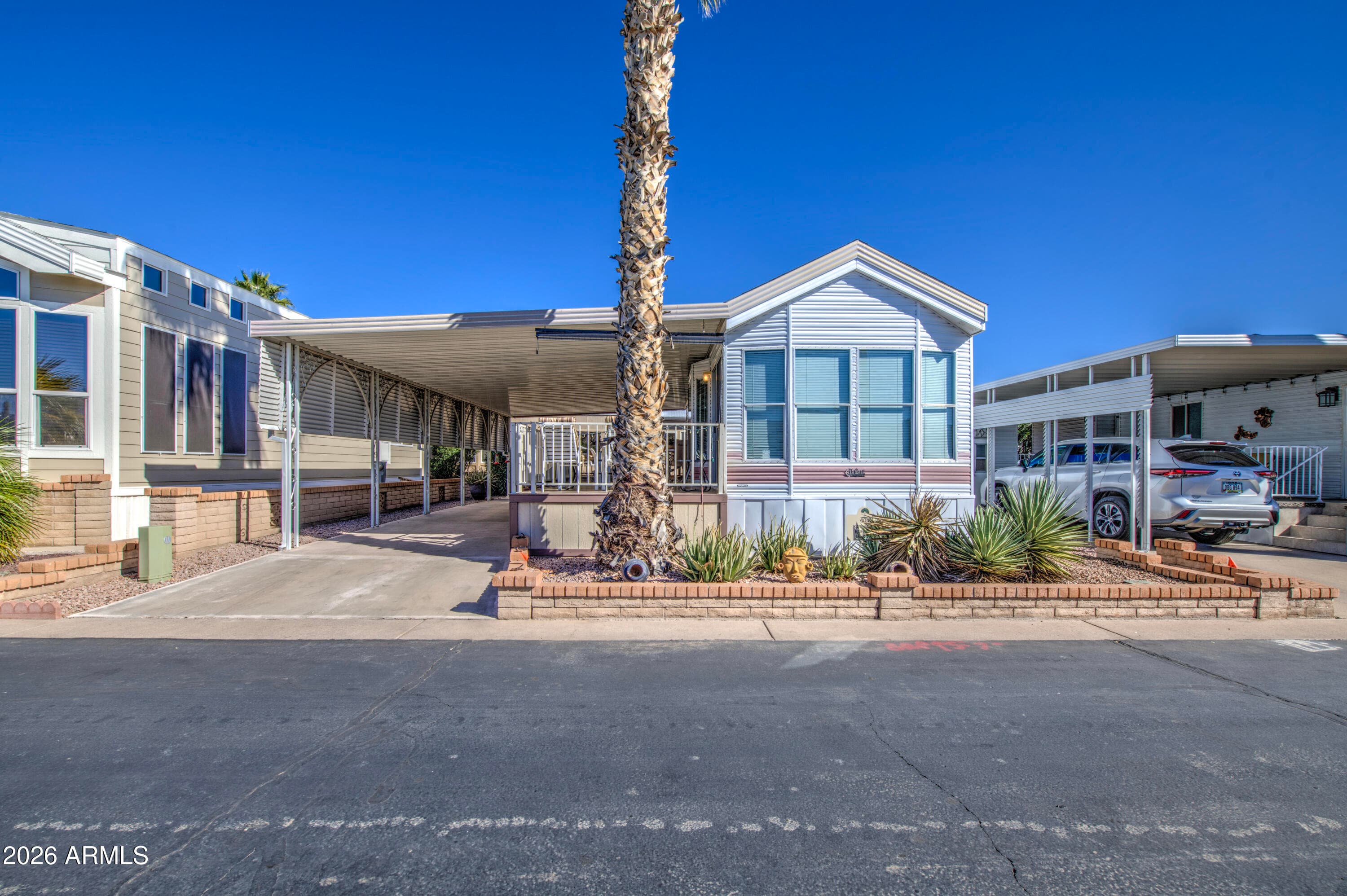 111 S Greenfield Road 408 — photo 4