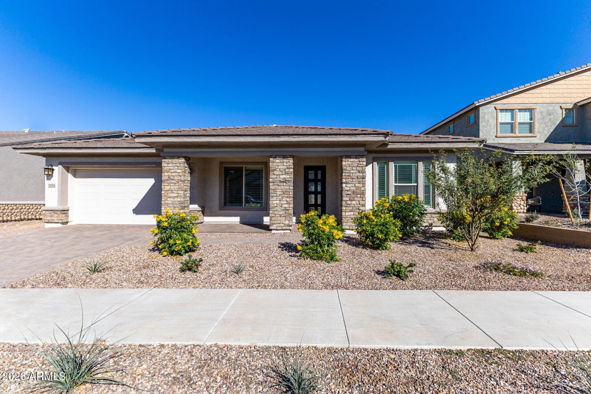 19084 E Caledonia Drive — photo 2