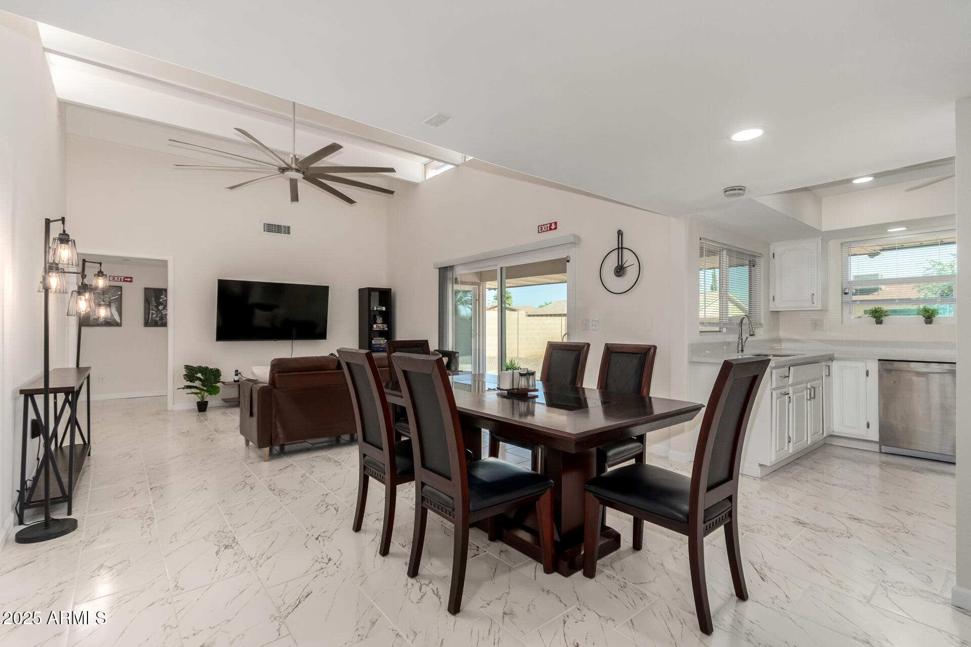 10441 W Twin Oaks Drive — photo 2