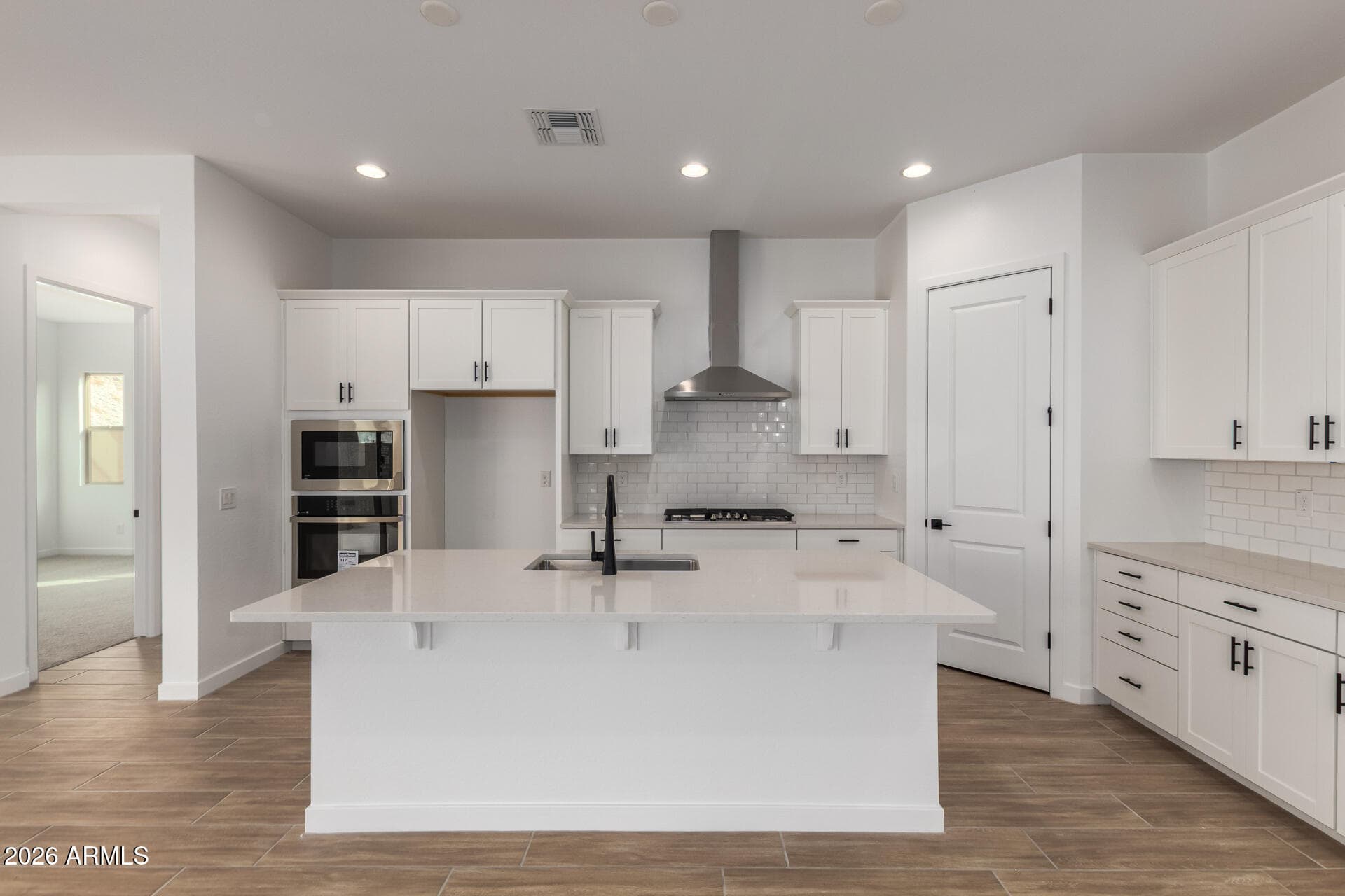 16964 W Desert Lane — photo 7