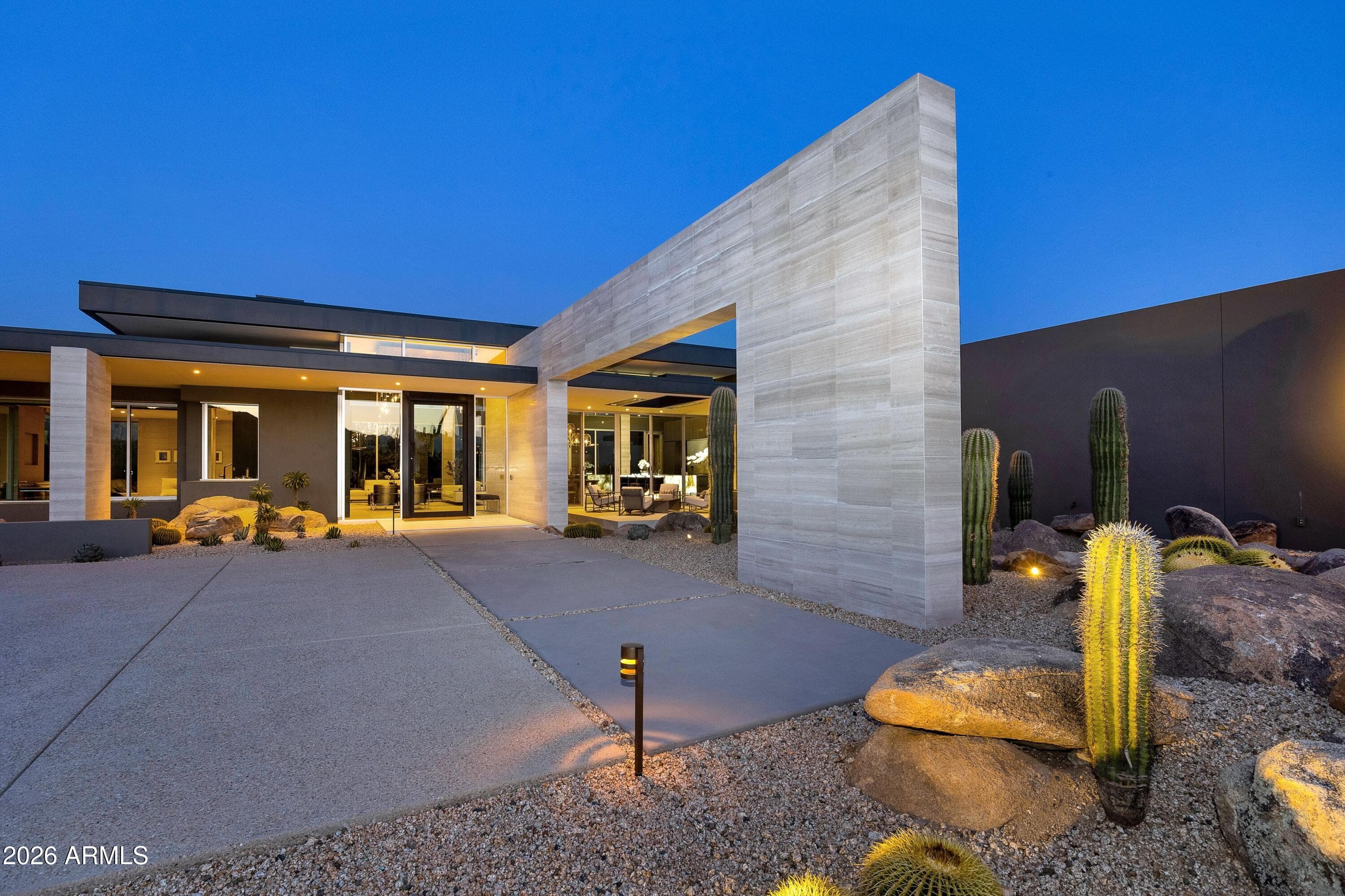 1190 W Tortolita Mountain Circle — photo 2