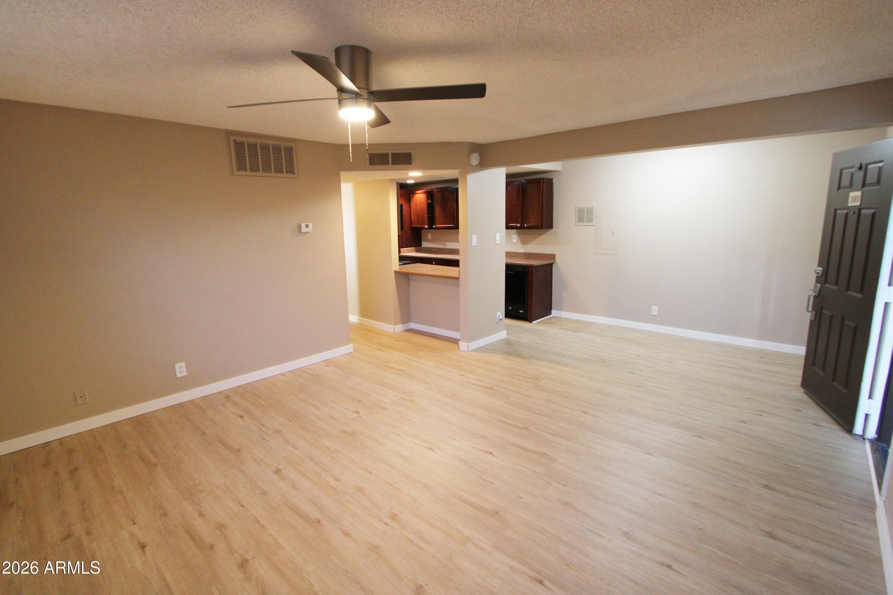 424 W Brown Road 105 — photo 4