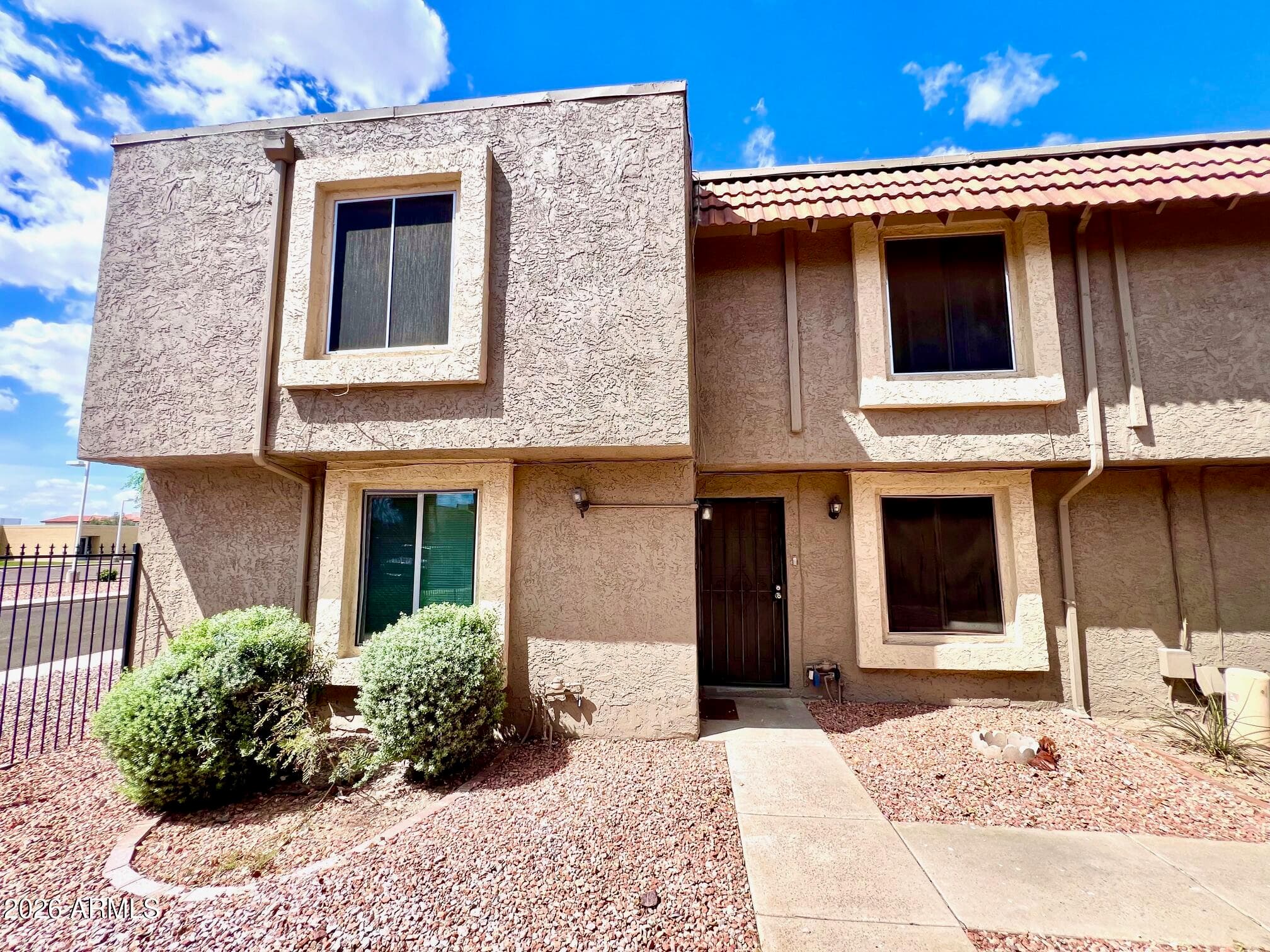 6120 W Townley Avenue — photo 2