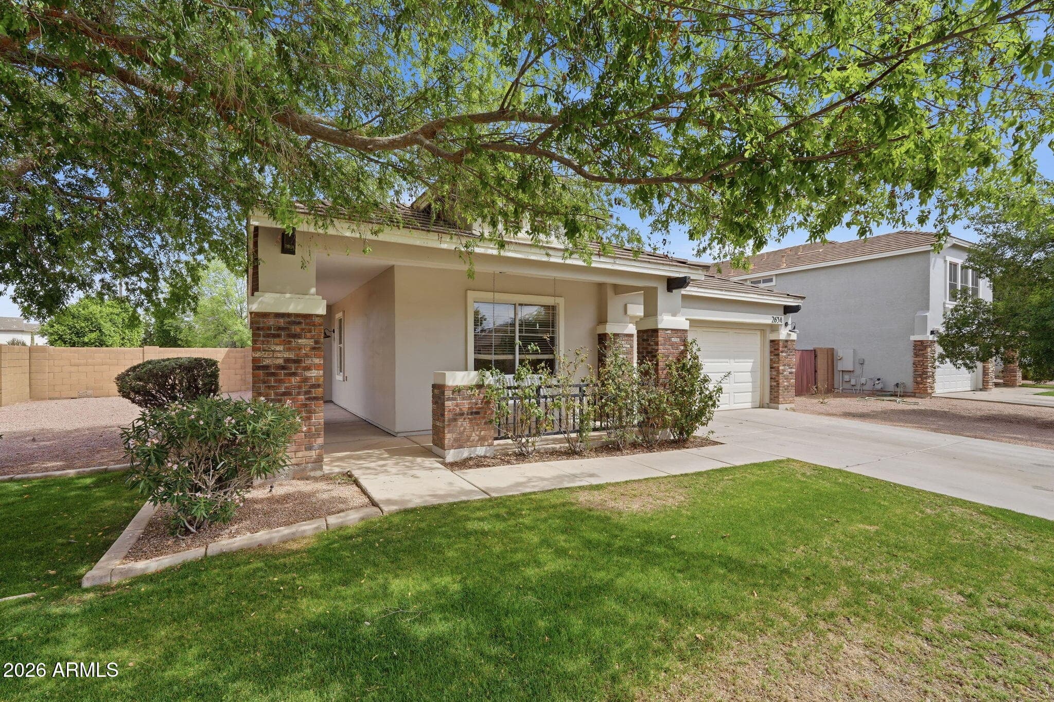 2634 E Del Rio Street — photo 3
