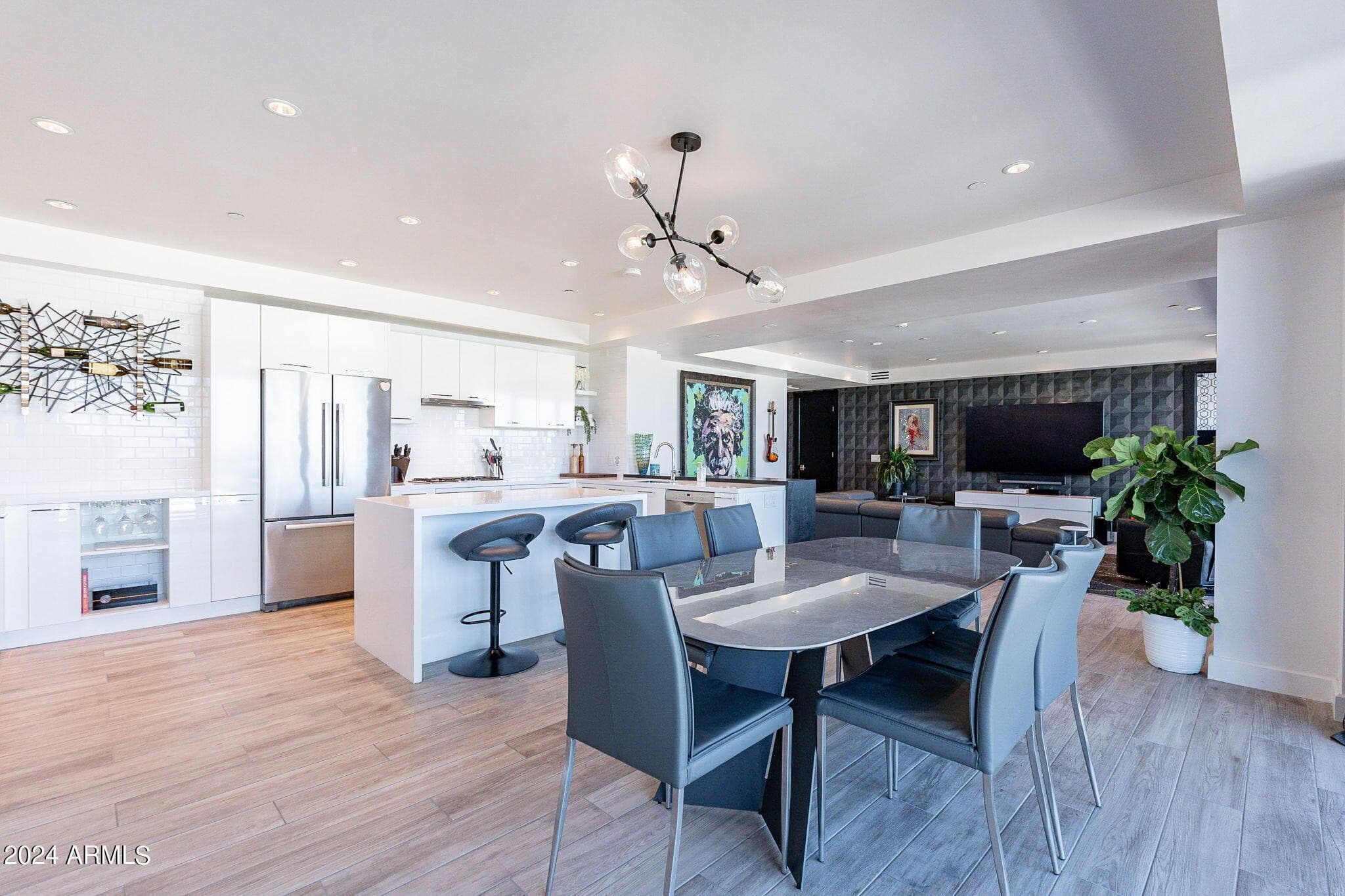 4422 N 75th 5011 — photo 5