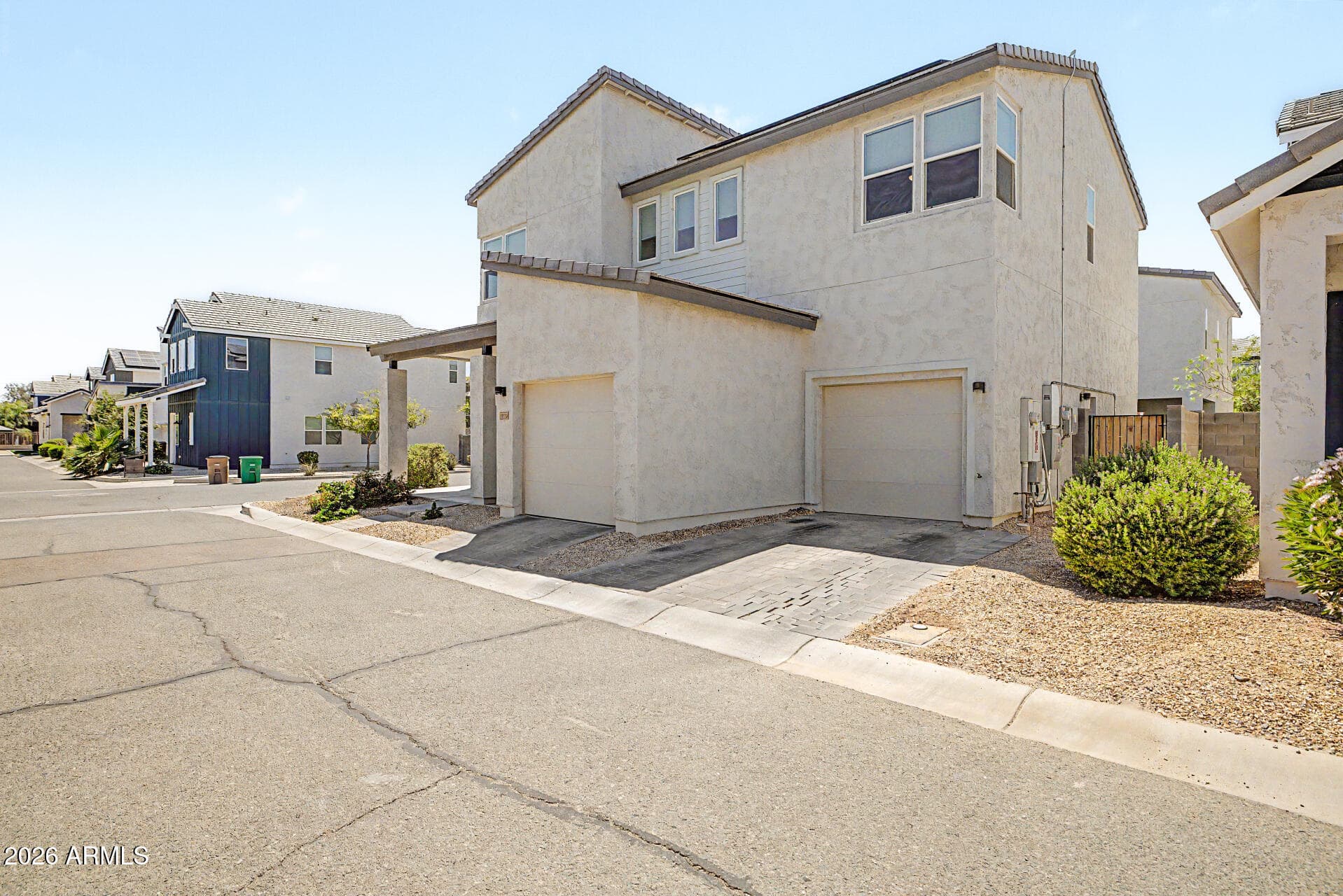 15734 W Polk Street — photo 2