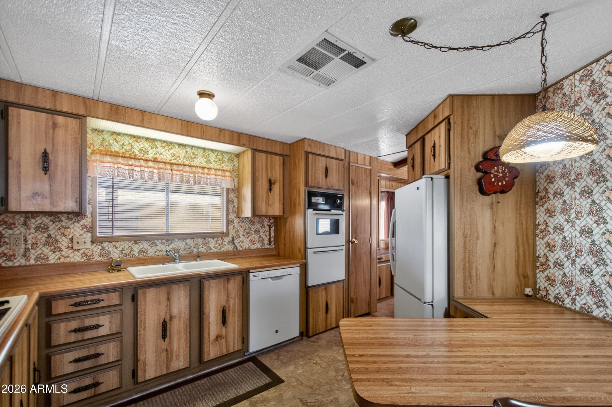 5504 E Arcadia Avenue — photo 8