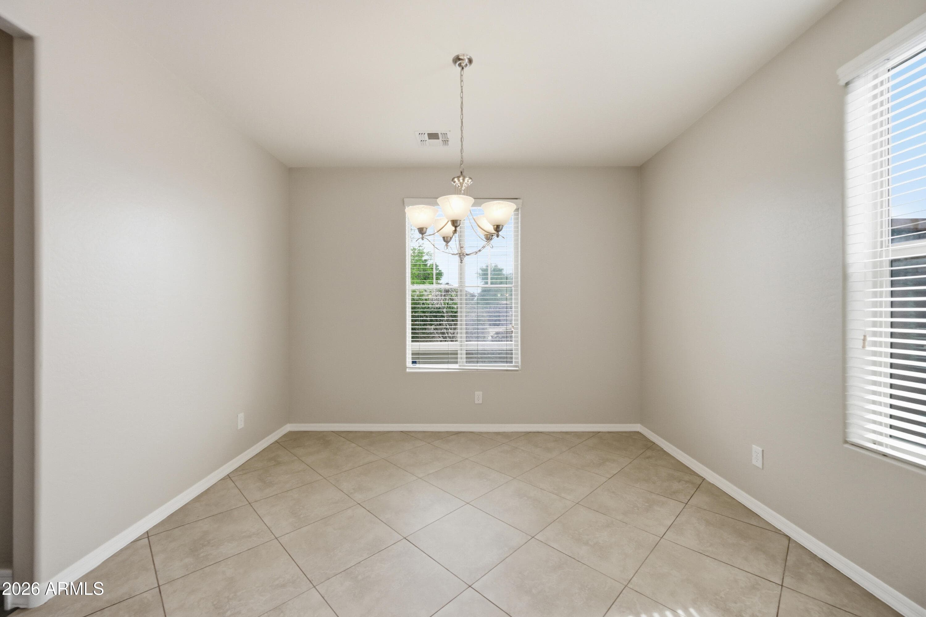 16152 W Desert Flower Drive — photo 8