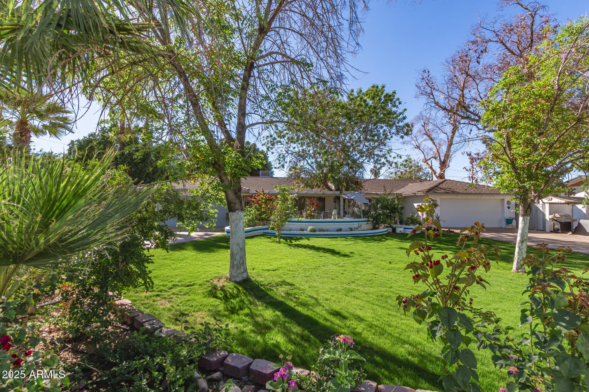 5545 E Earll Drive — photo 4
