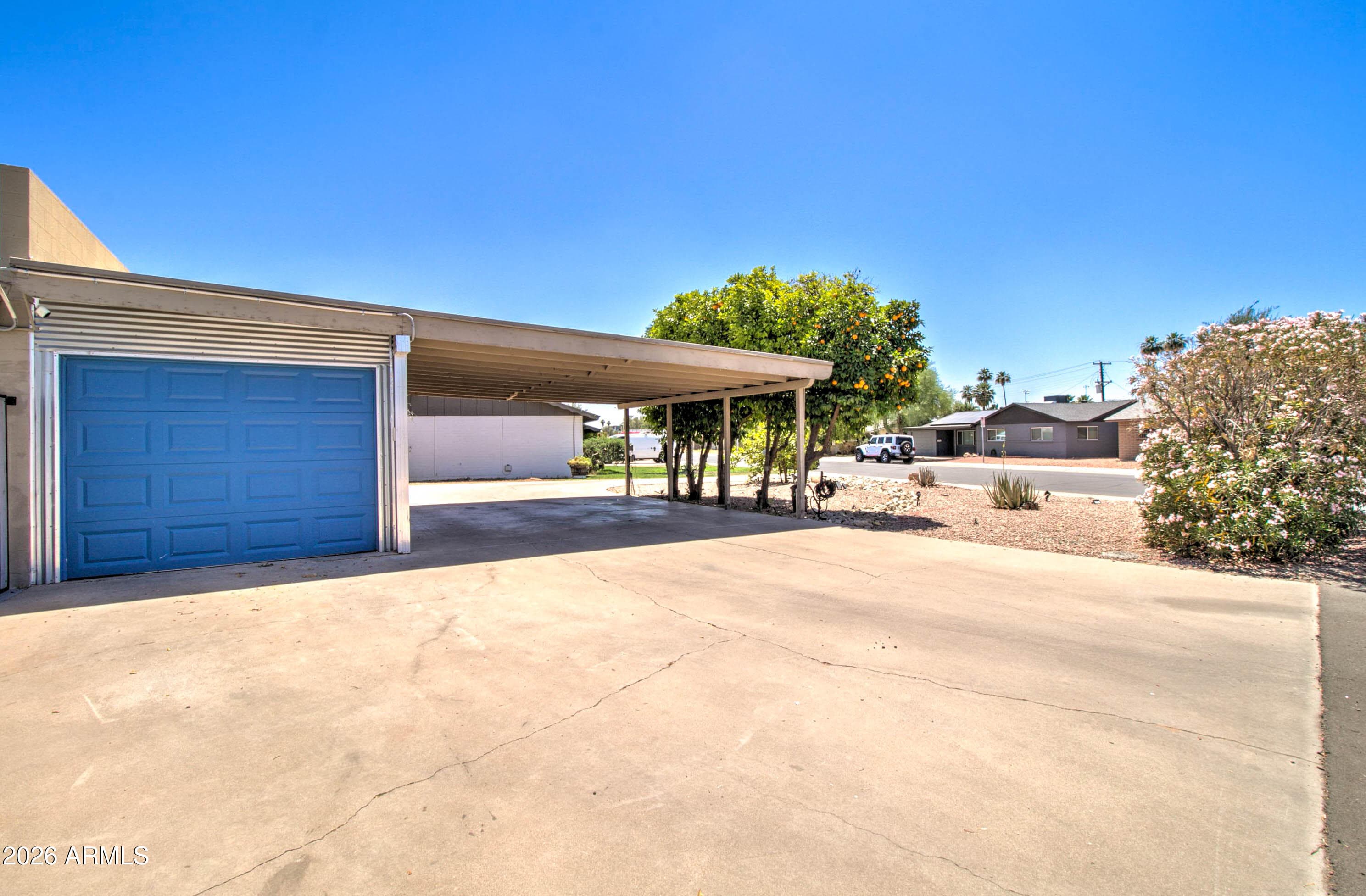 373 N Apache Drive — photo 4