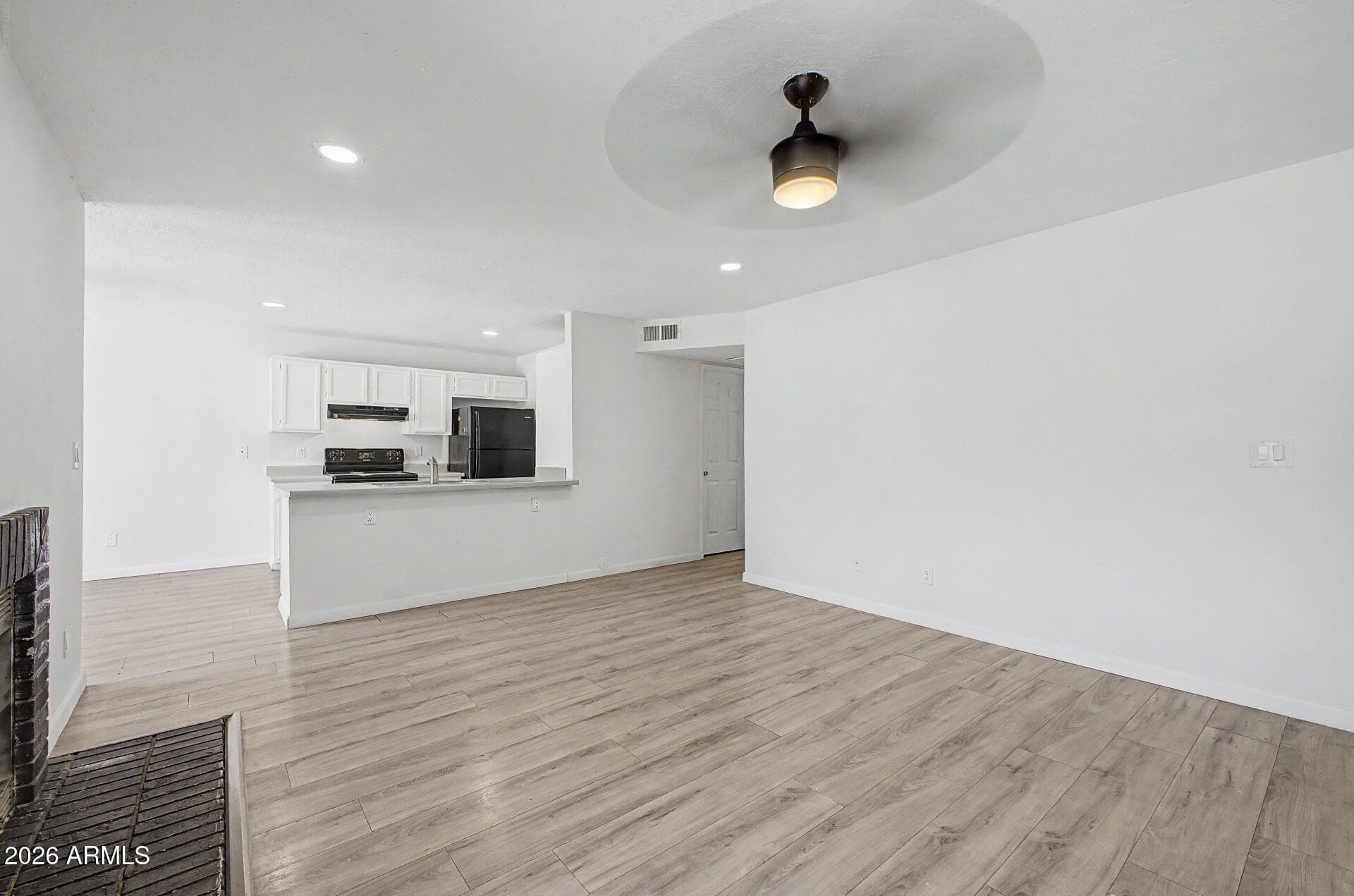 5236 W Peoria Avenue 127 — photo 8