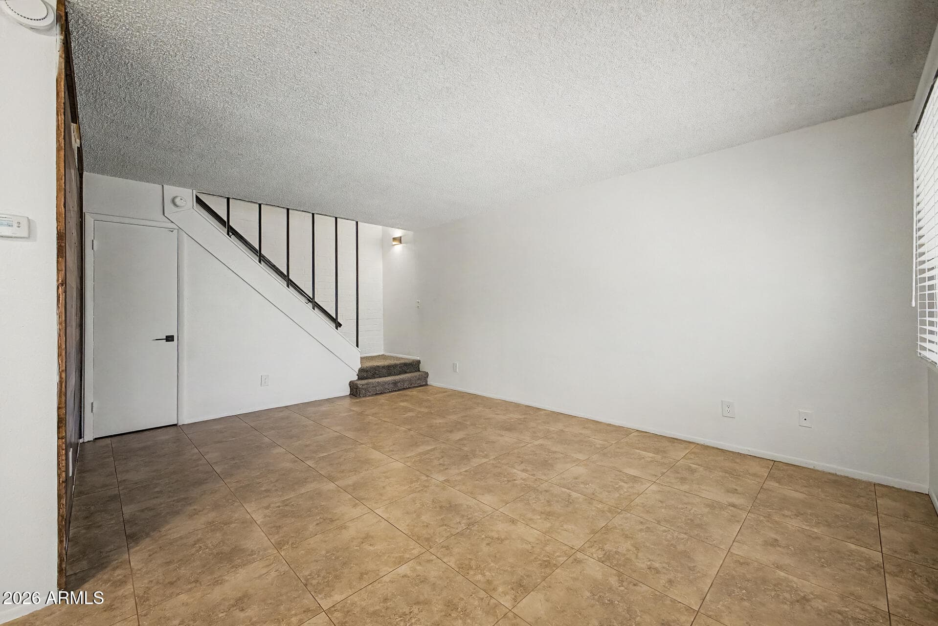 5947 N 48th Avenue — photo 4