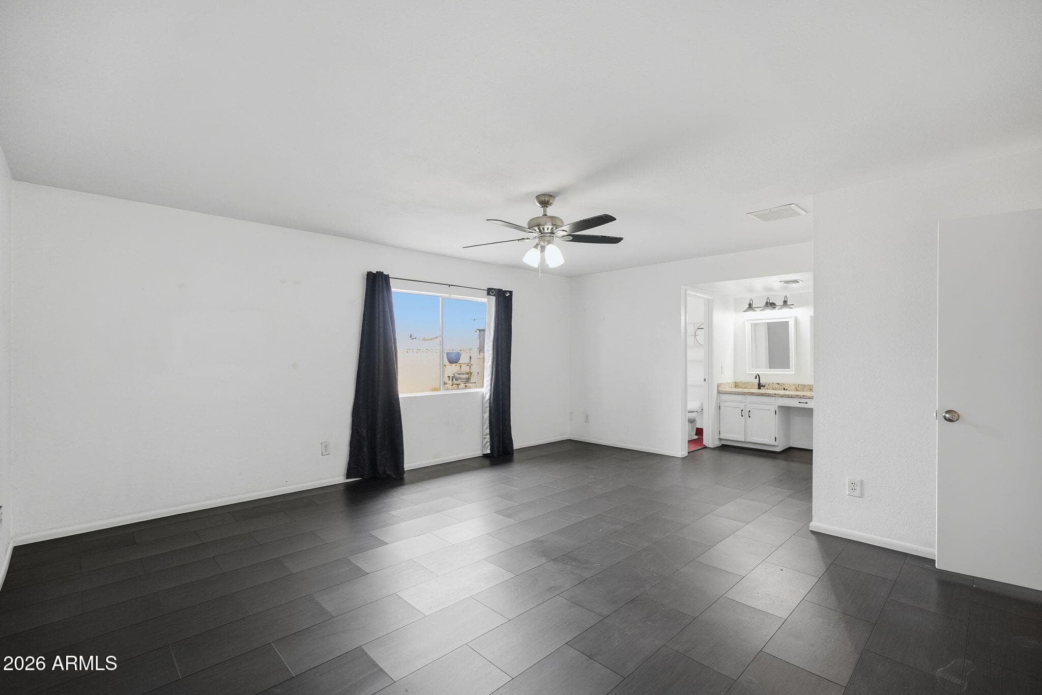 5020 W Royal Palm Road — photo 7