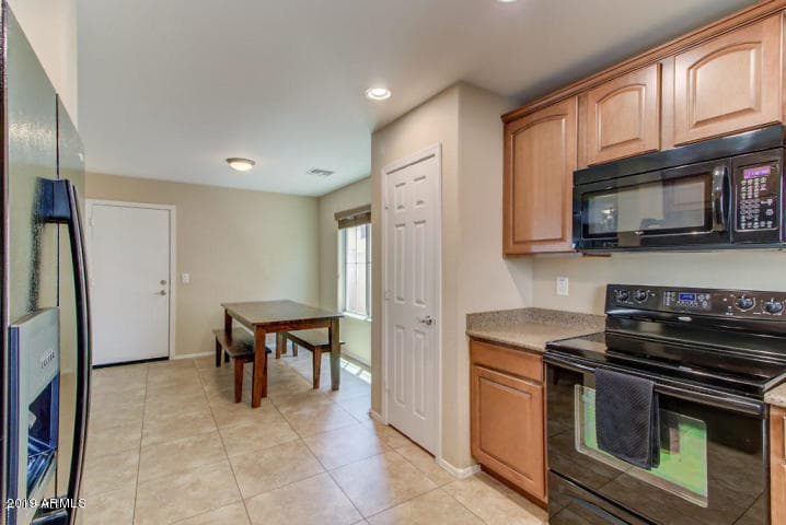 2551 E Boston Street — photo 6