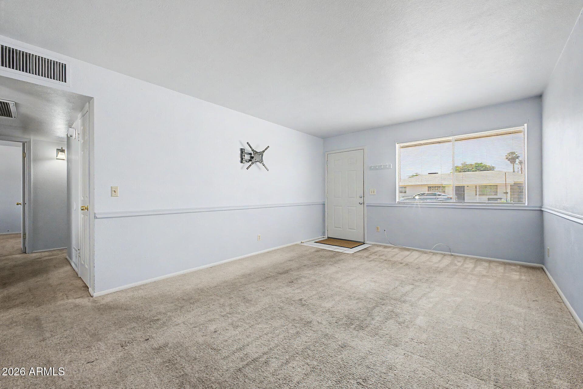 620 E Vista Del Cerro Drive — photo 4