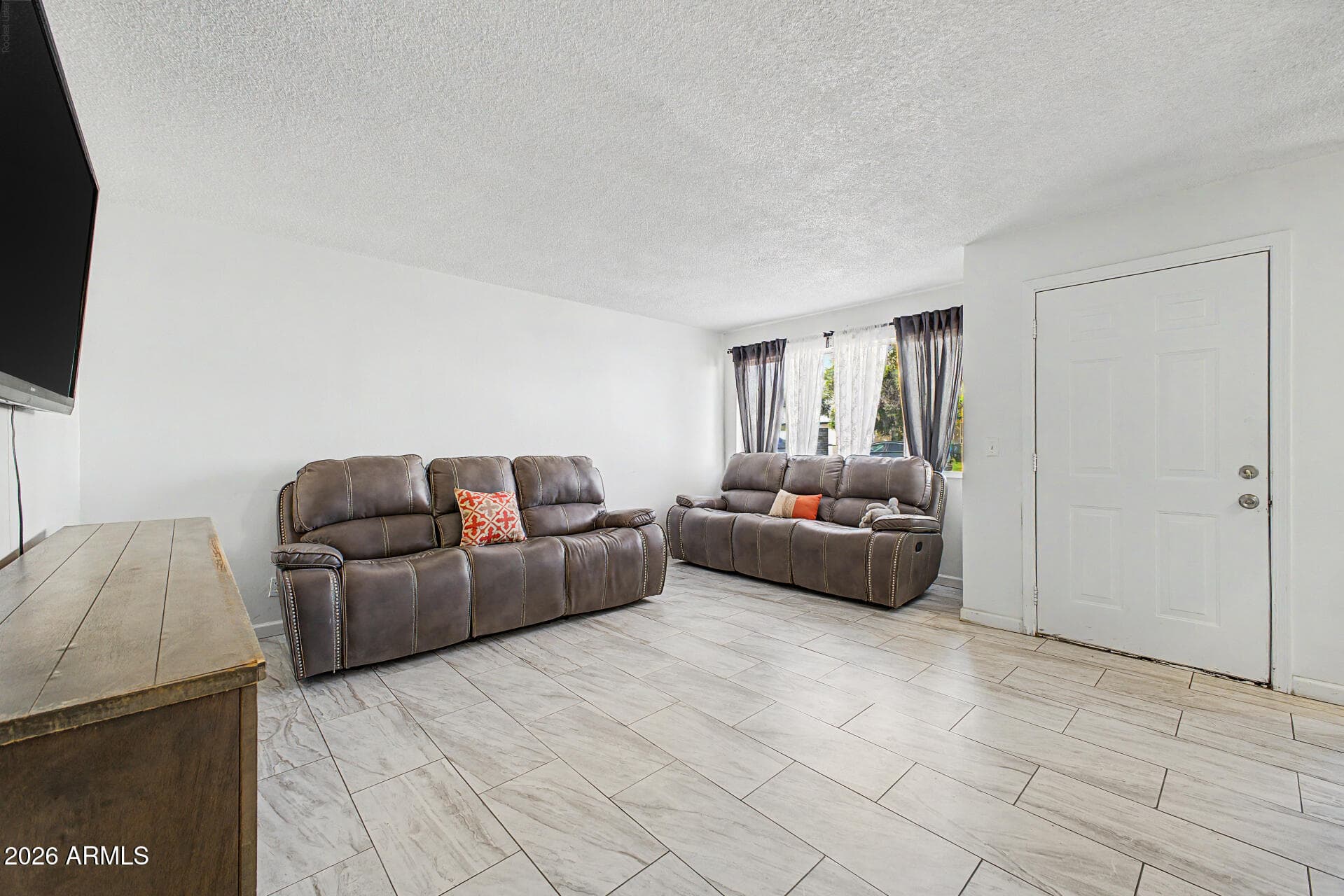 6834 N 81st Lane — photo 4