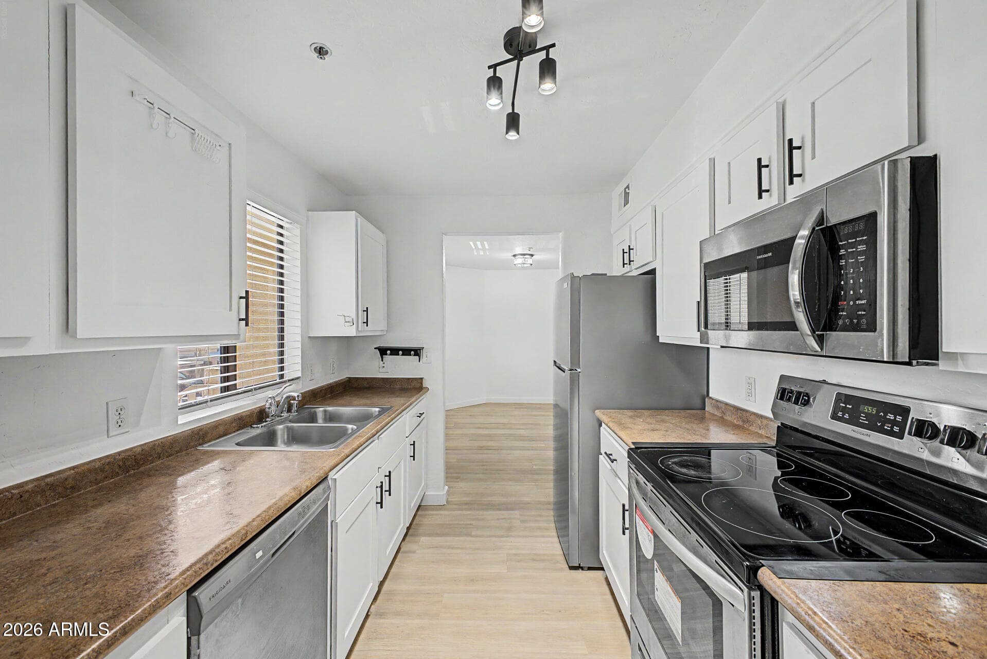 1287 N Alma School Road 259 — photo 3