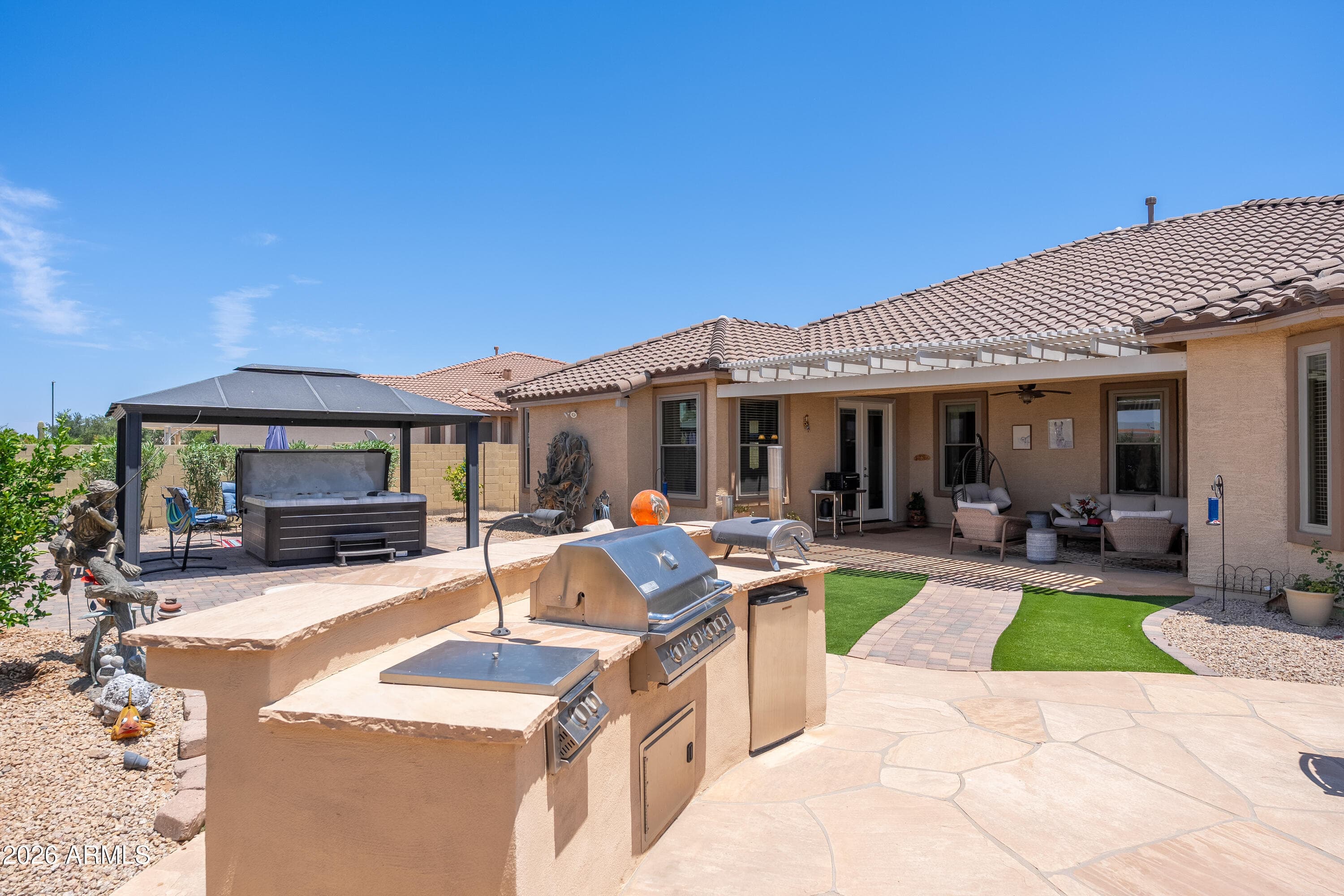 15236 W Pierson Street — photo 2