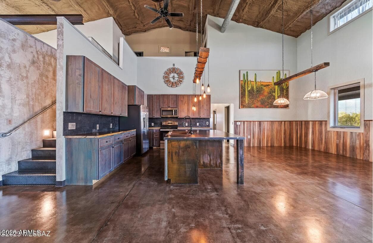 33977 S Twin Hawk Lane — photo 4