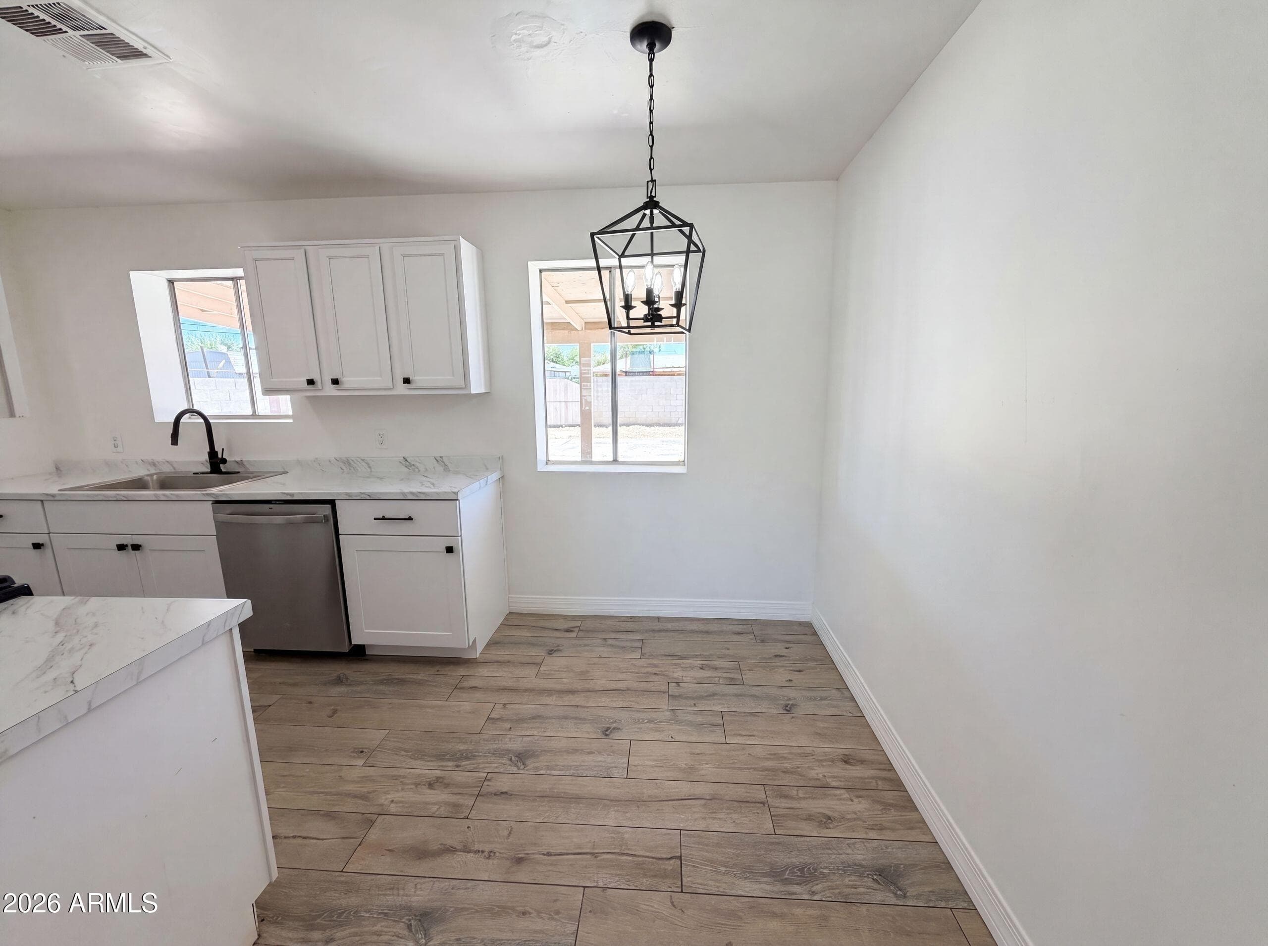 4505 W Clarendon Avenue — photo 6