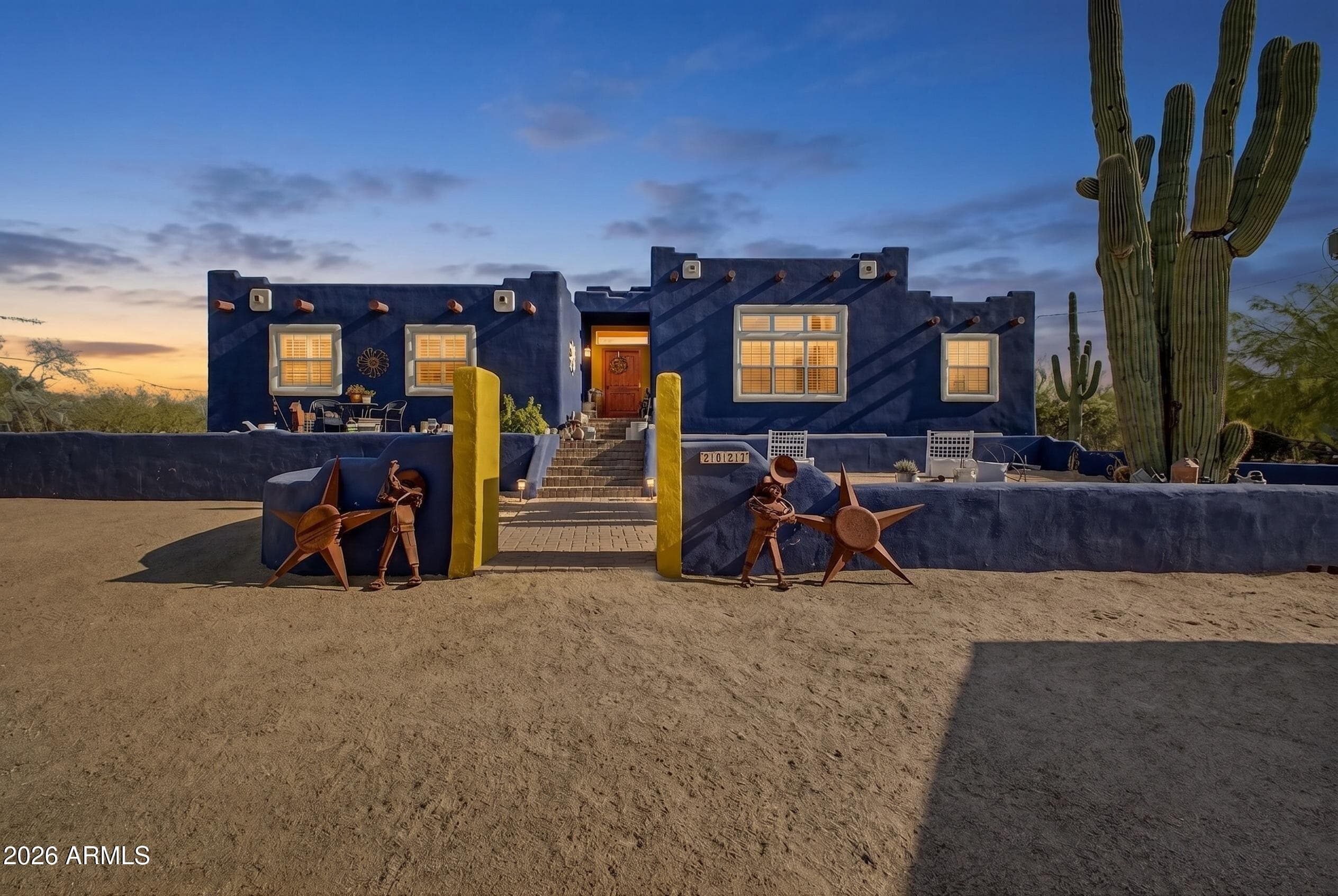 2027 E Circle Mountain Road, New River, Arizona