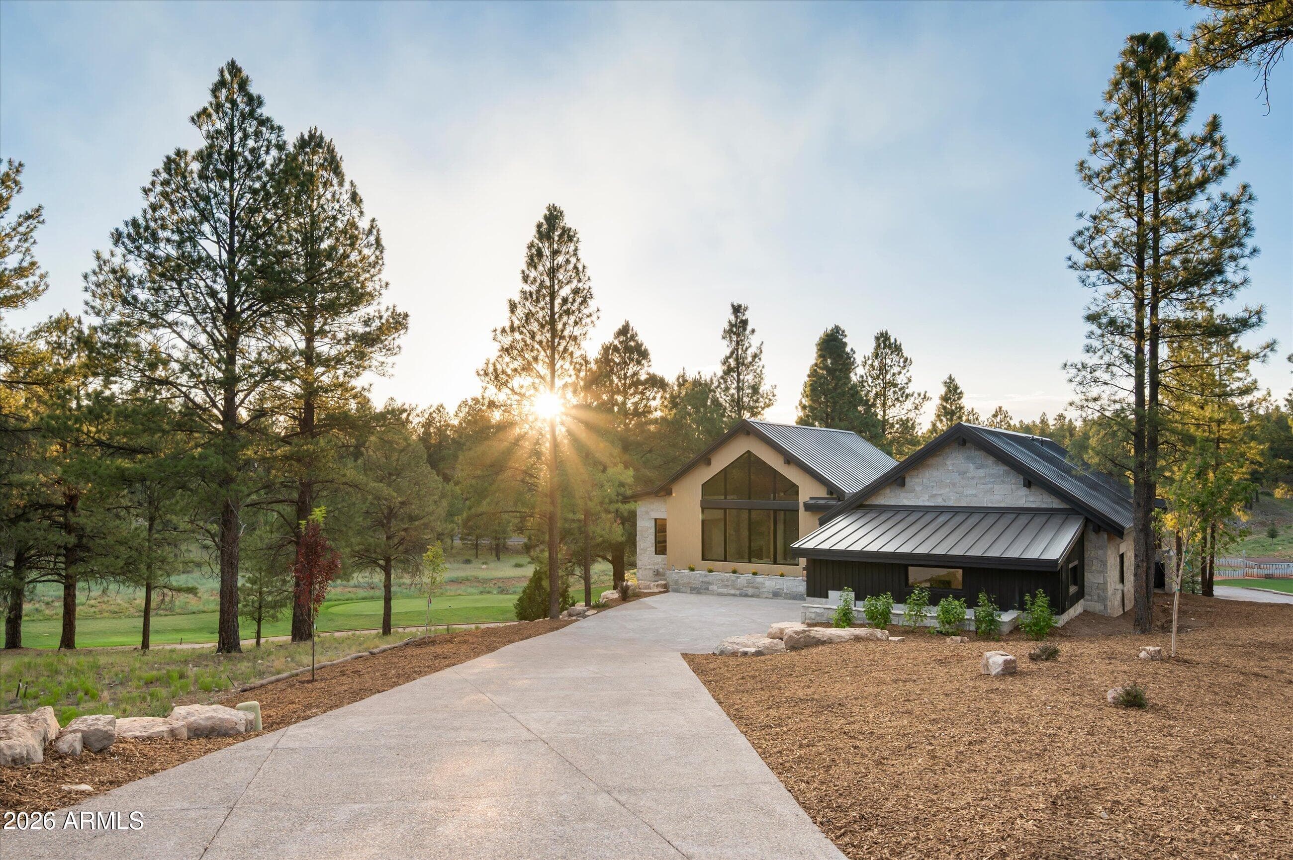 2911 S Solitaires Canyon Drive — photo 6