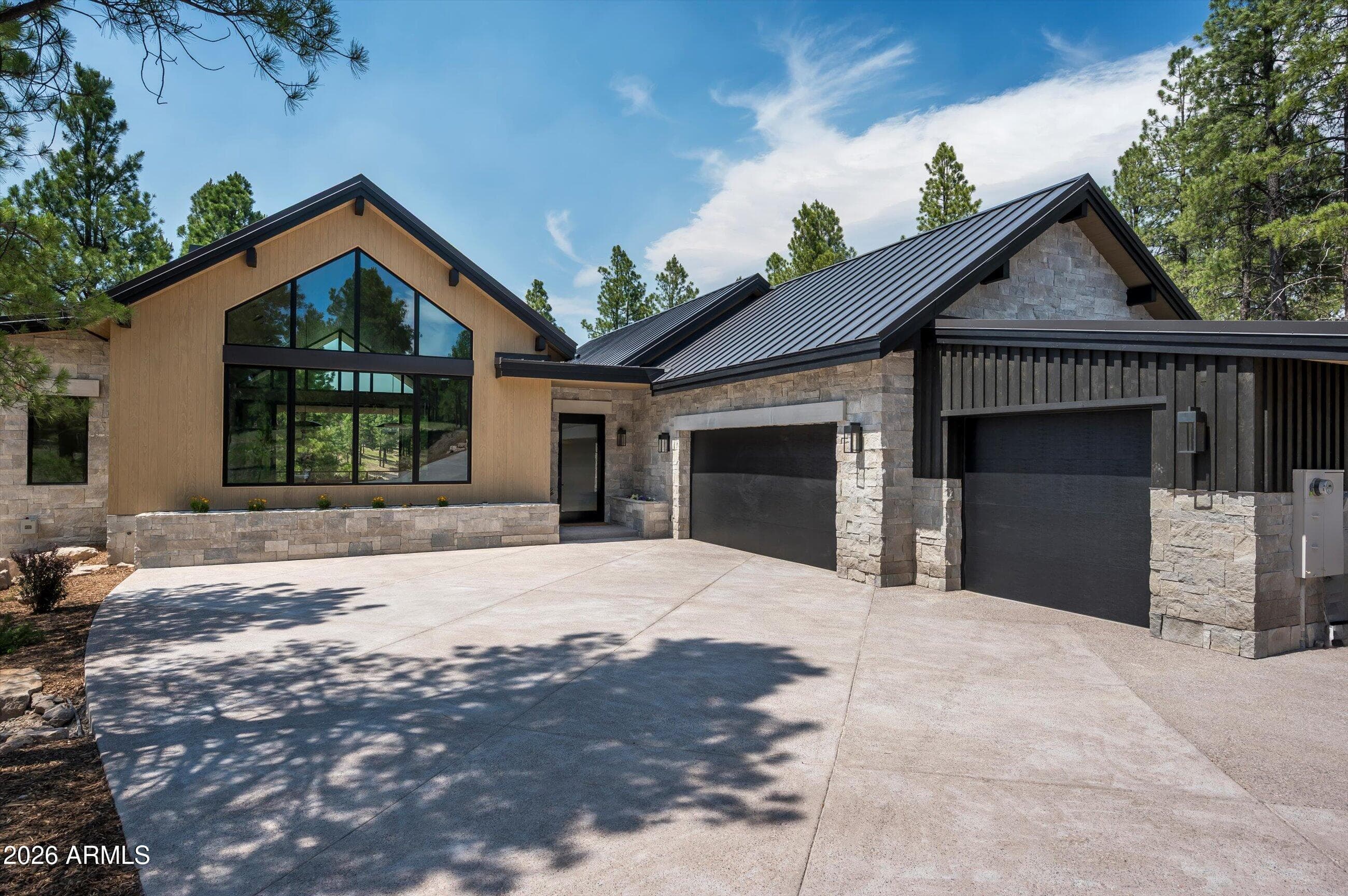 2911 S Solitaires Canyon Drive — photo 3
