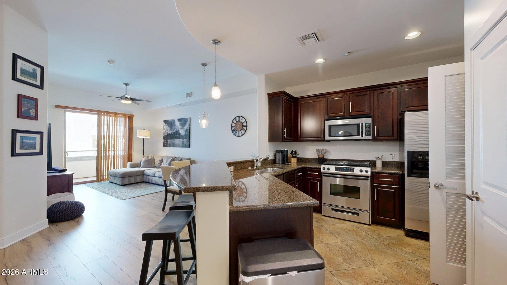 945 E Playa Del Norte Drive 3025 — photo 4