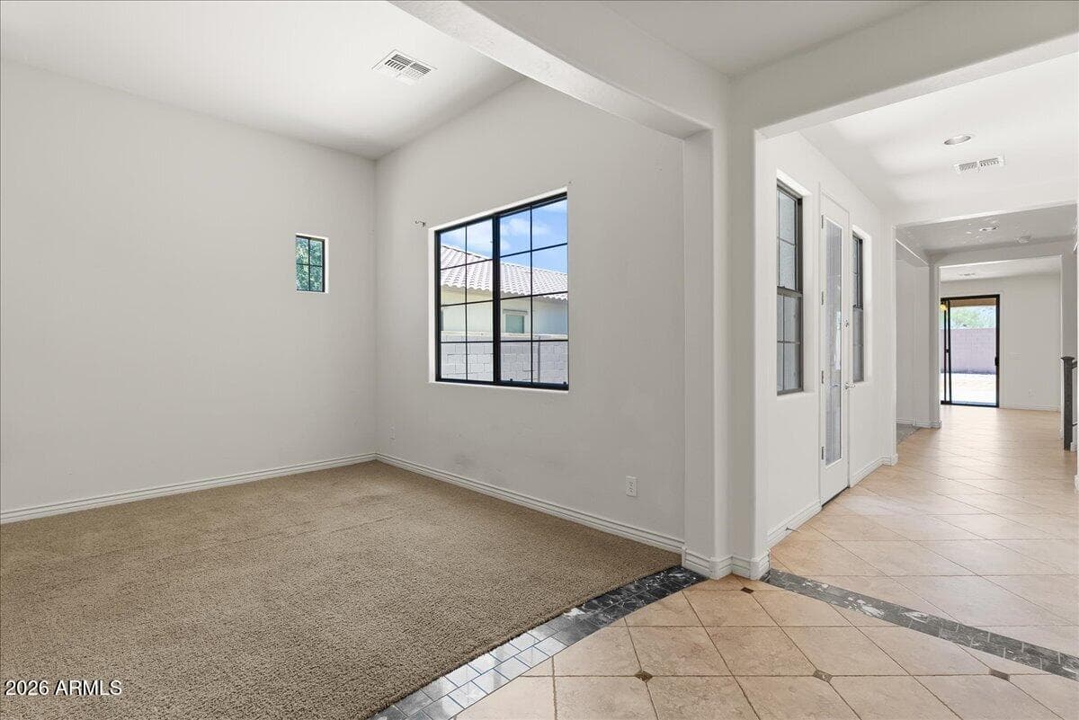 13585 S 175th Drive — photo 4