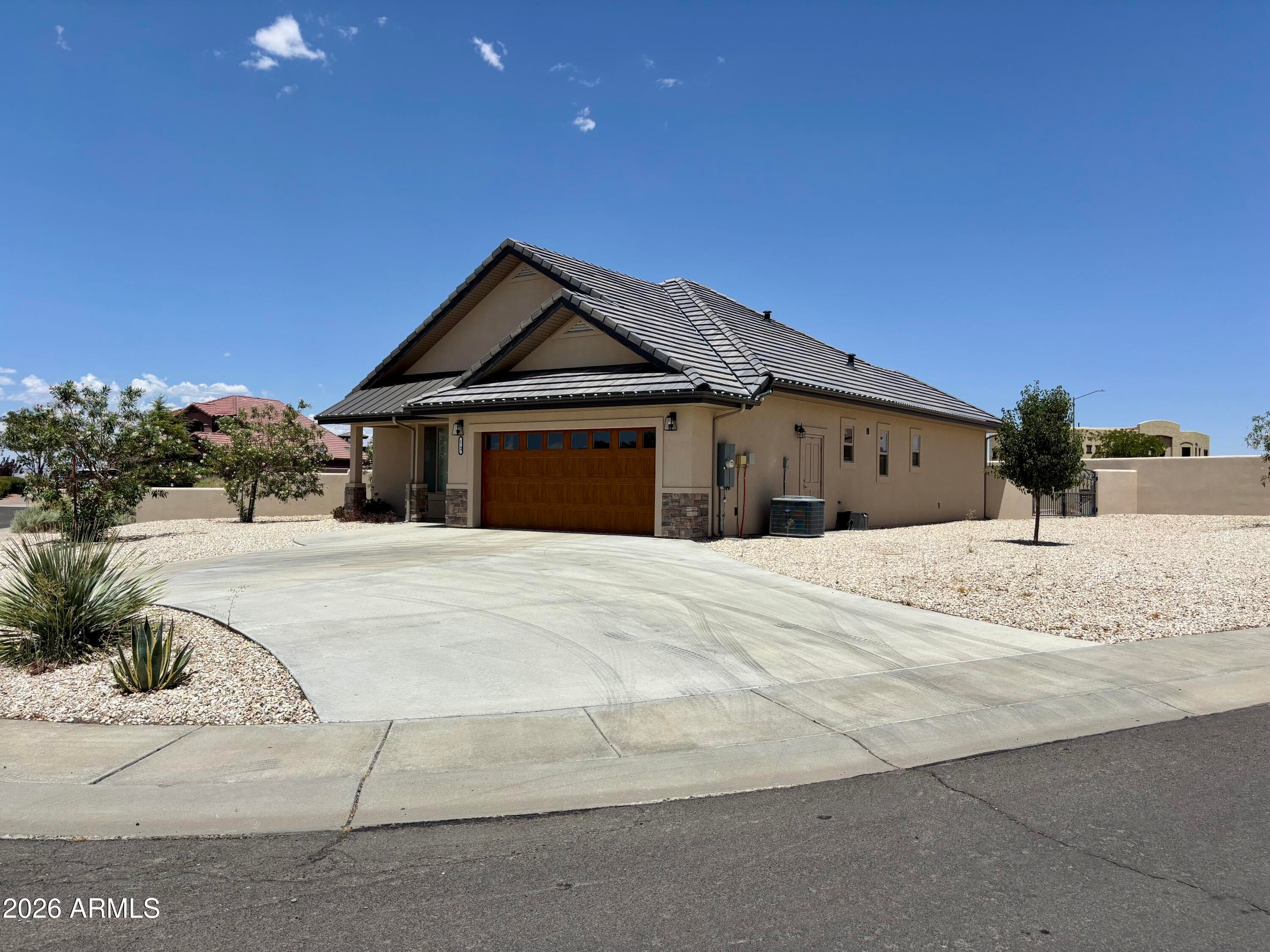 1757 Lone Rock Court — photo 2
