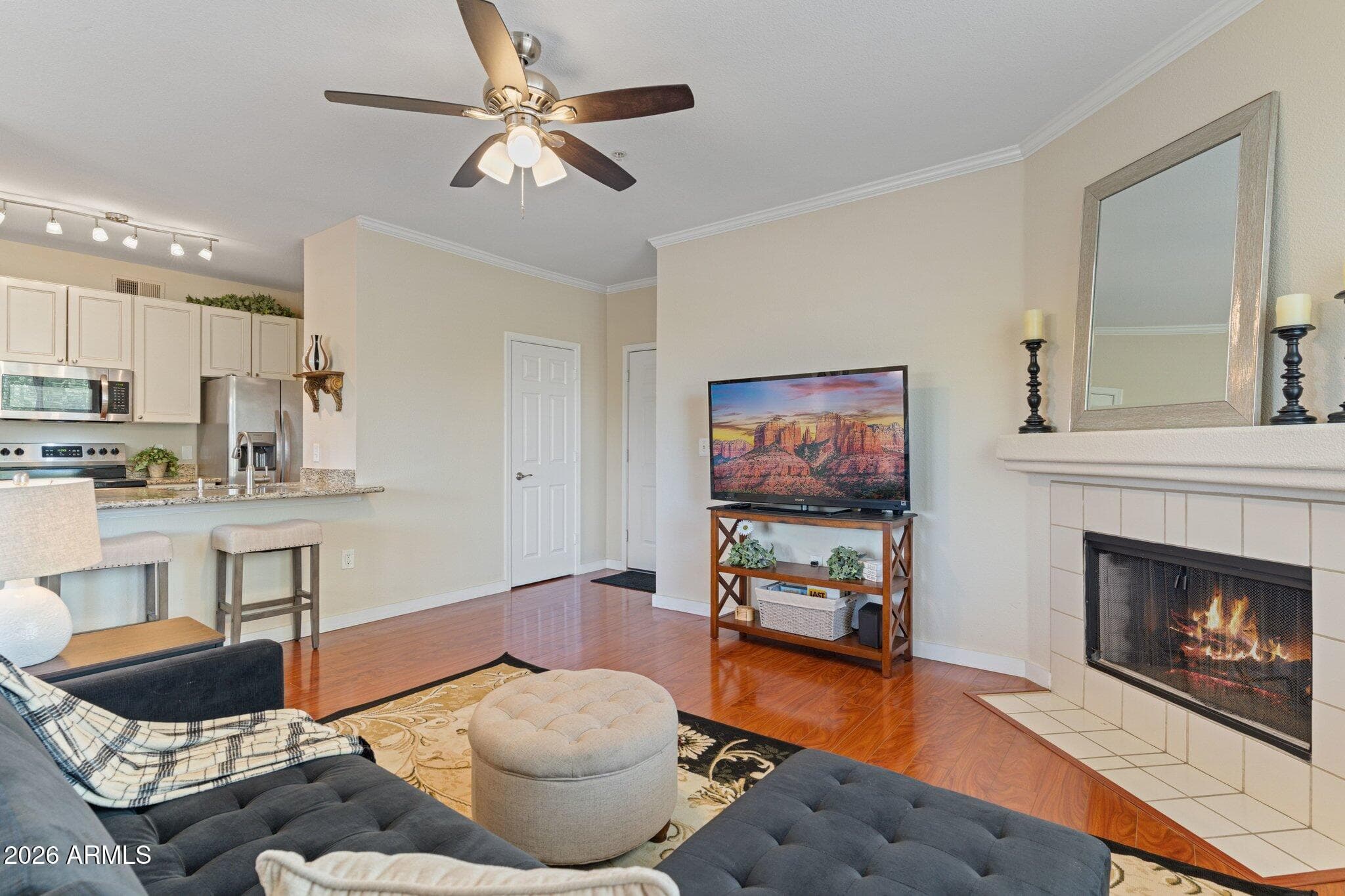 5345 E Van Buren Street 309 — photo 7