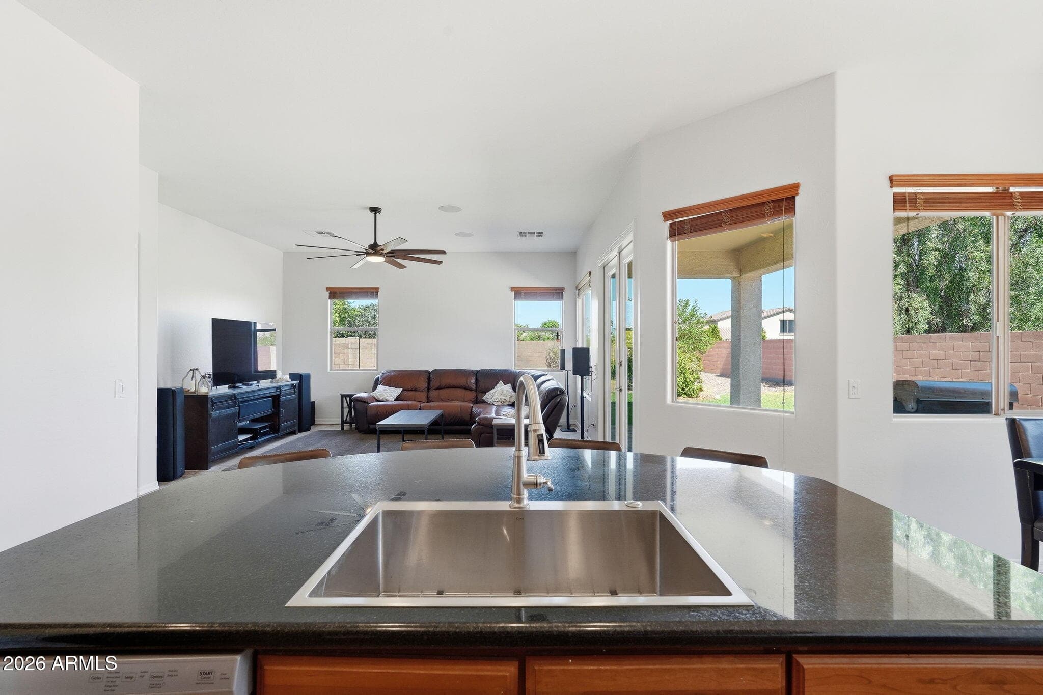 1228 E Arrowhead Trail — photo 8